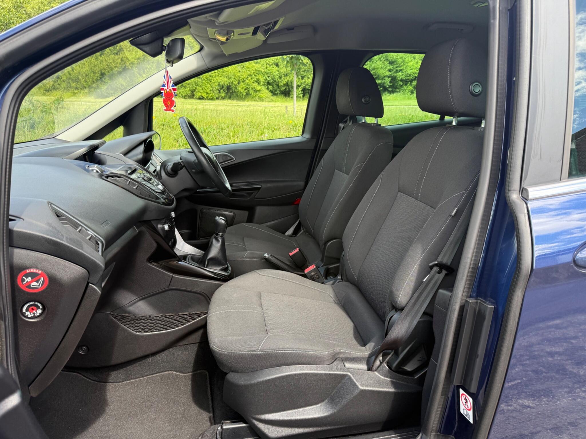 Ford B-Max - Image 10