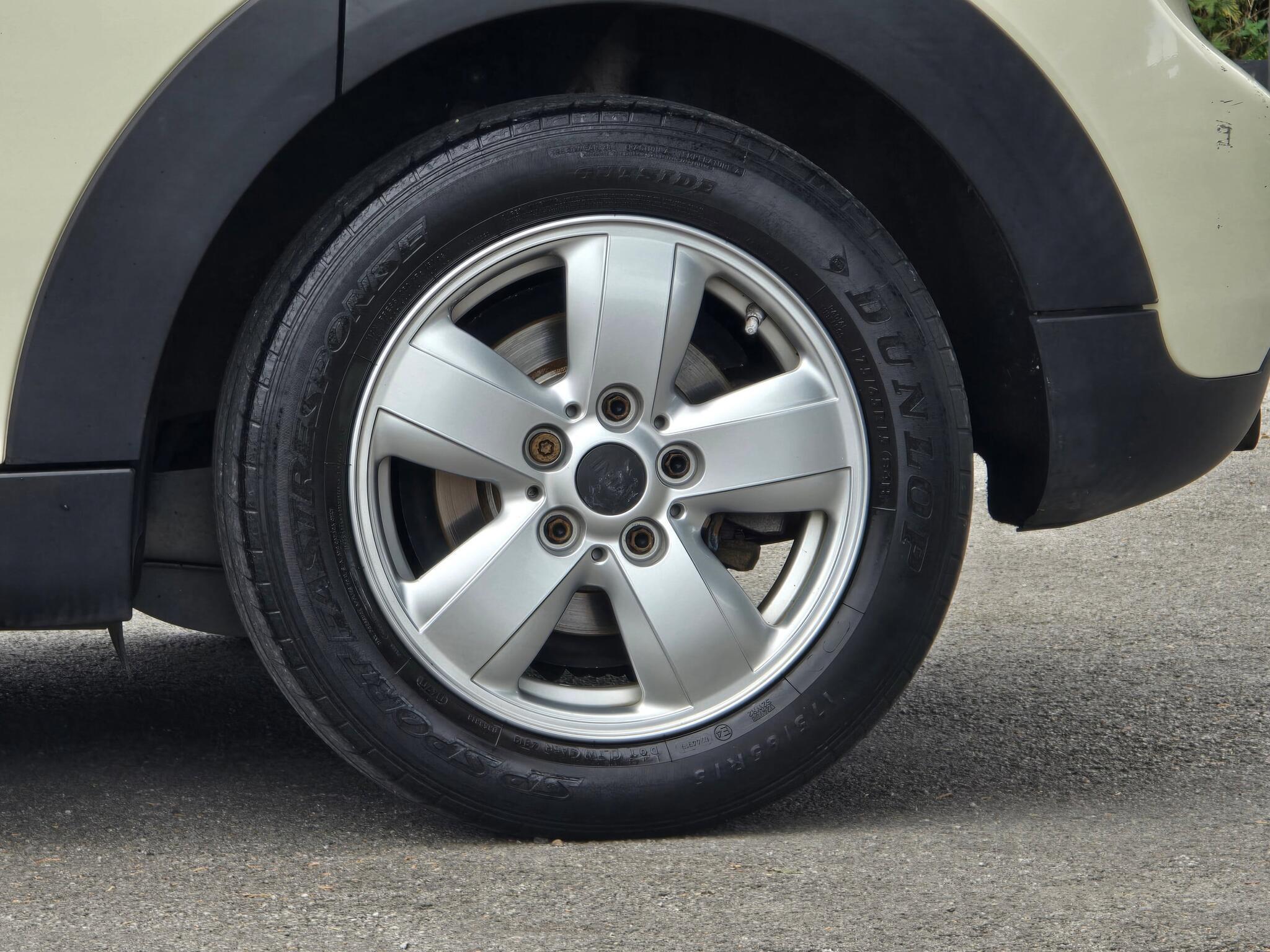 MINI Hatch - Image 20