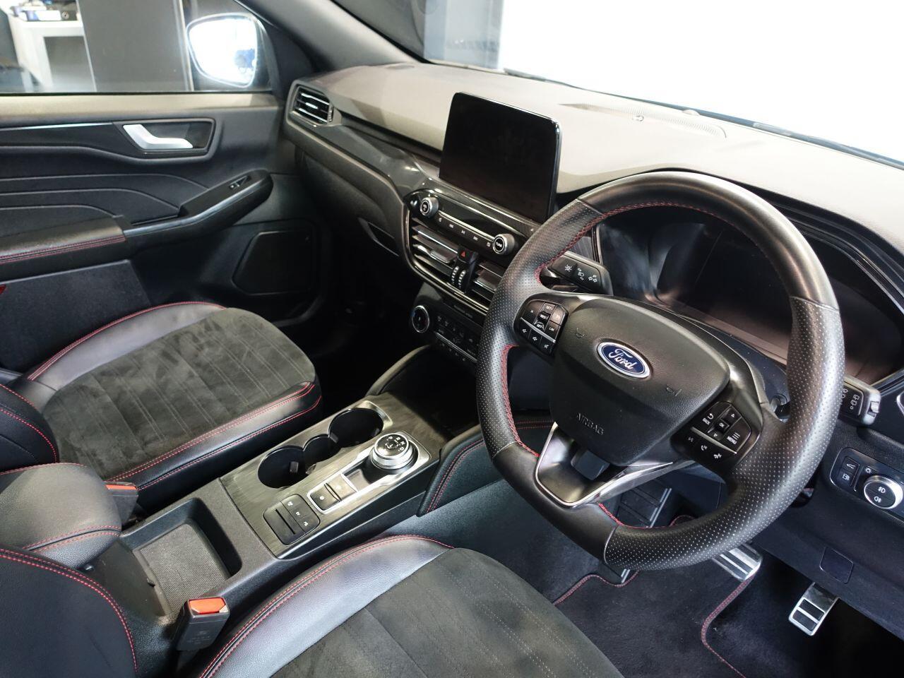Ford Kuga - Image 3