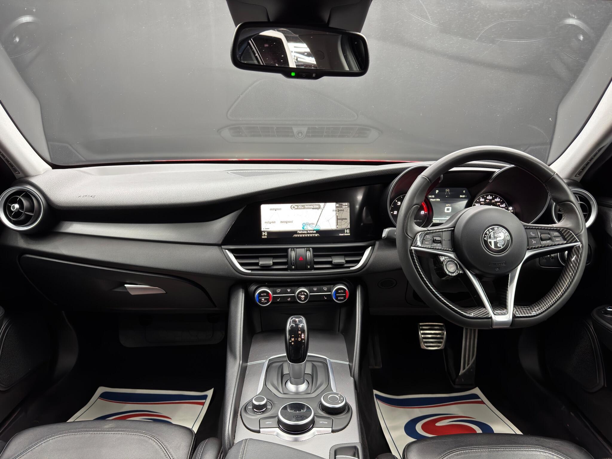 Alfa Romeo Giulia - Image 10