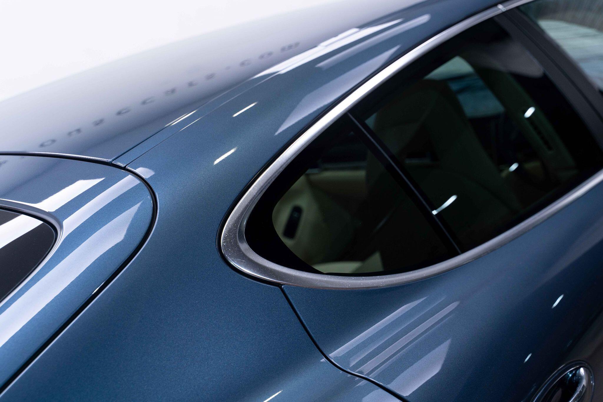 Porsche Panamera - Image 40