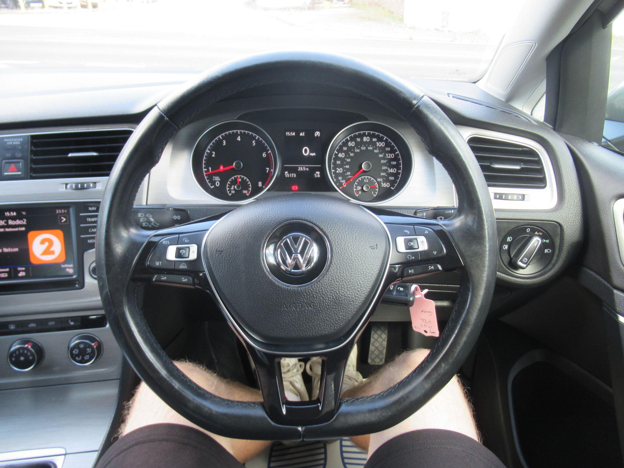 Volkswagen Golf - Image 18