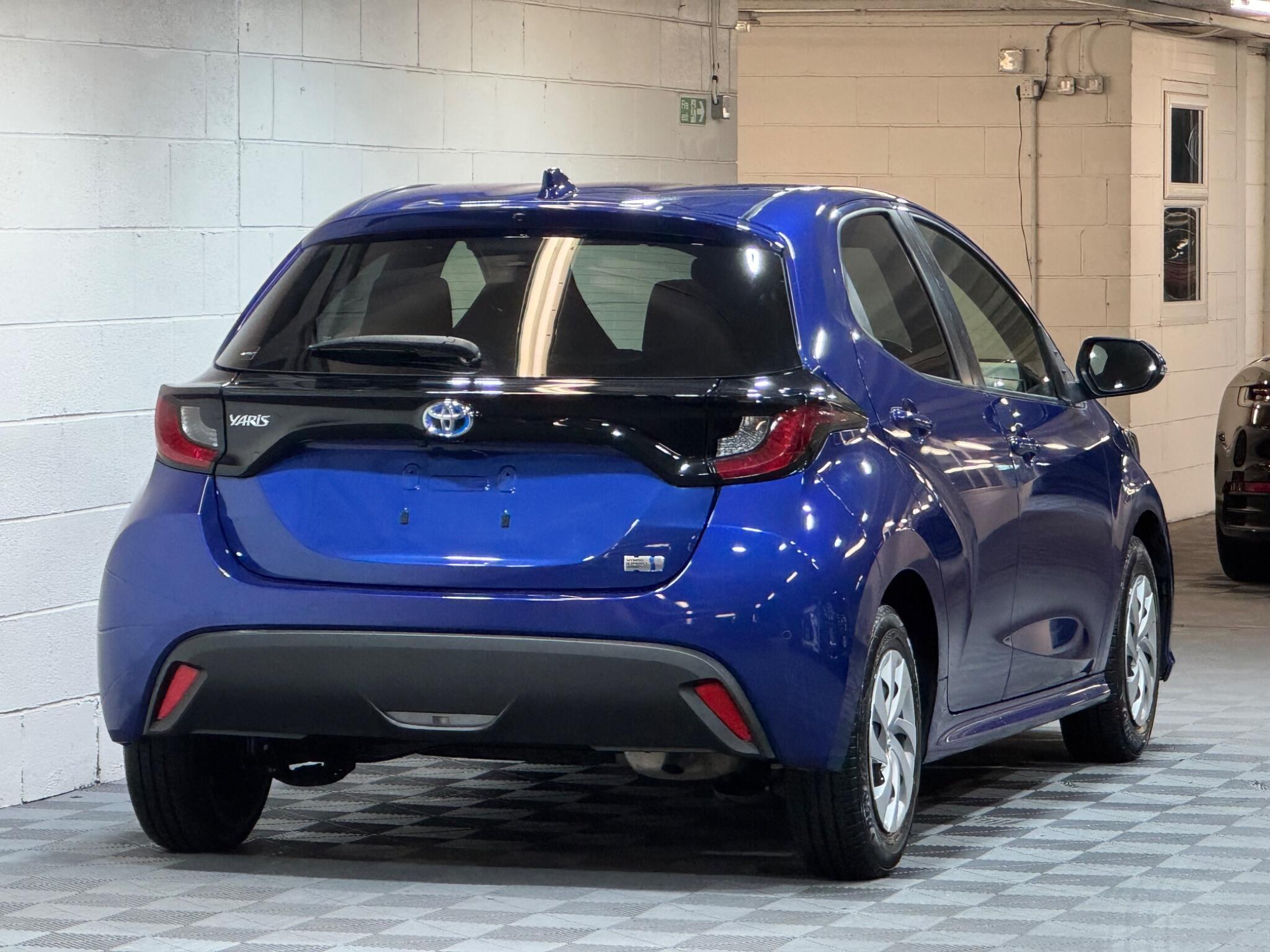 Toyota Yaris - Image 4