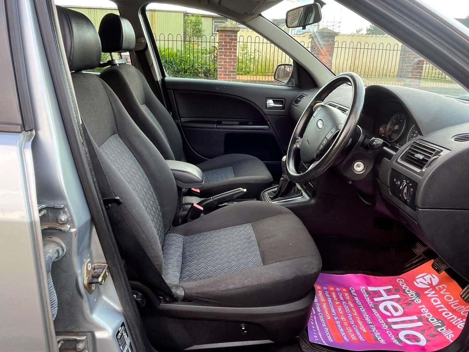 Ford Mondeo - Image 10