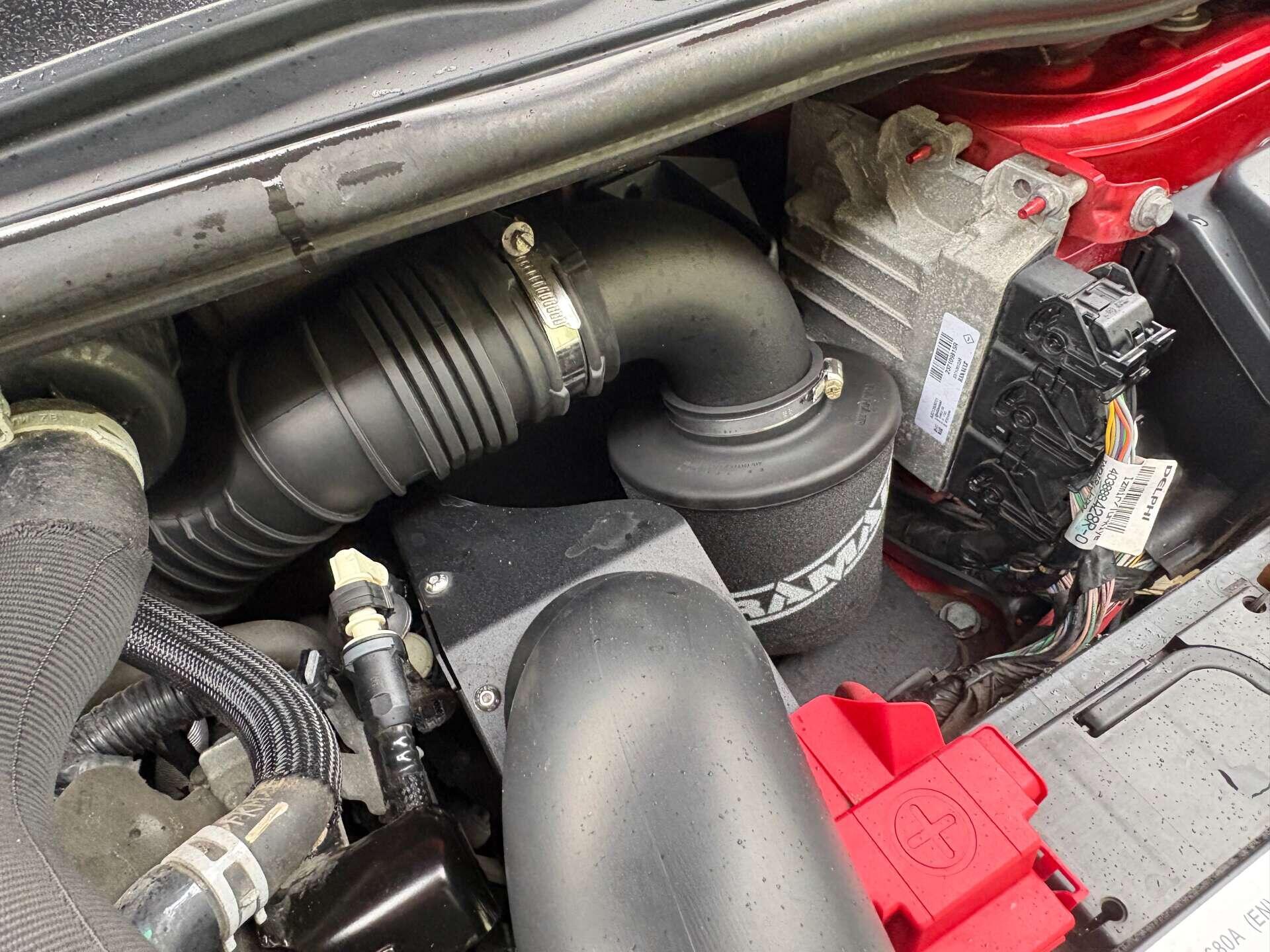 Renault Clio - Image 20