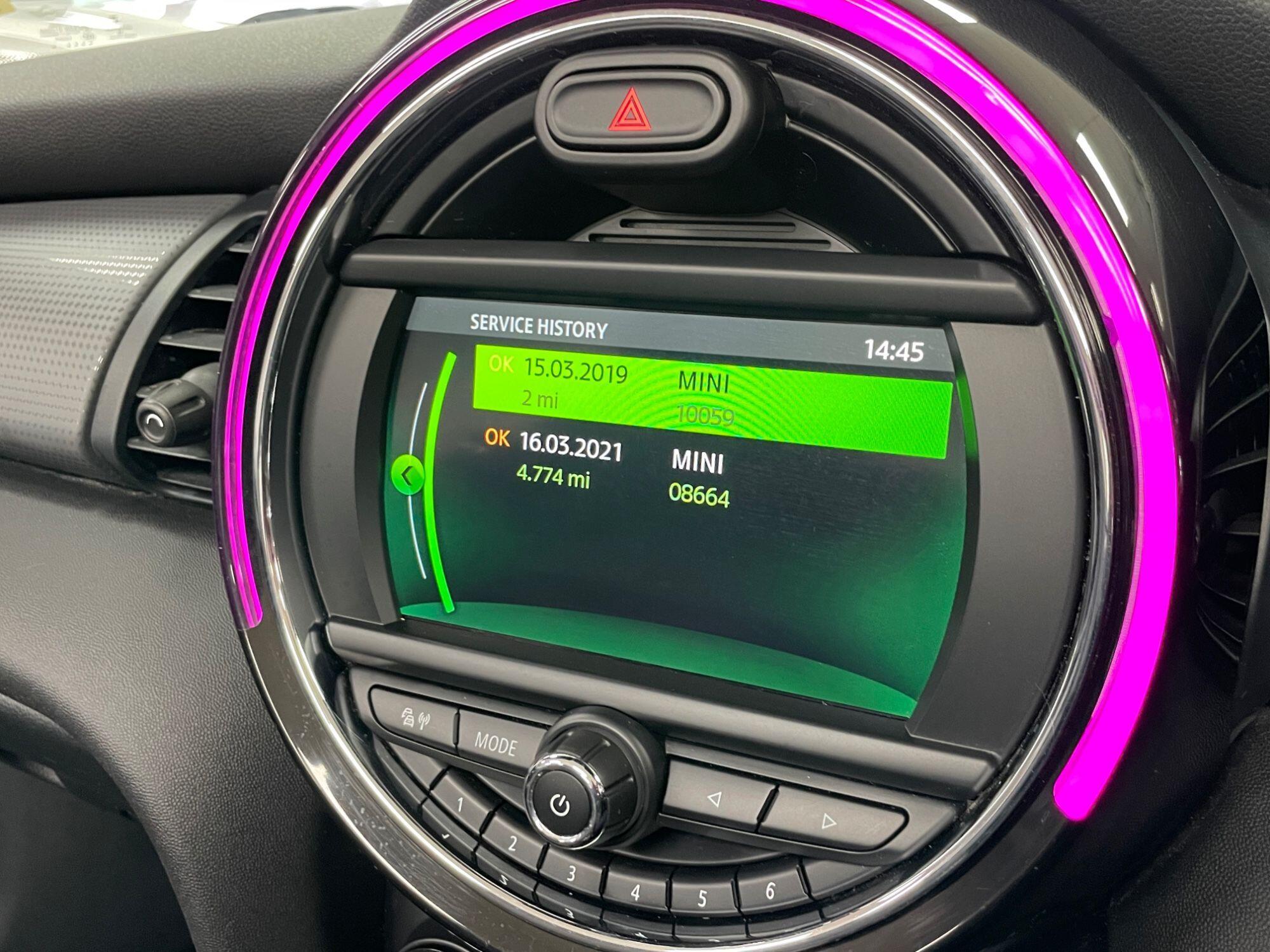 MINI Convertible - Image 48