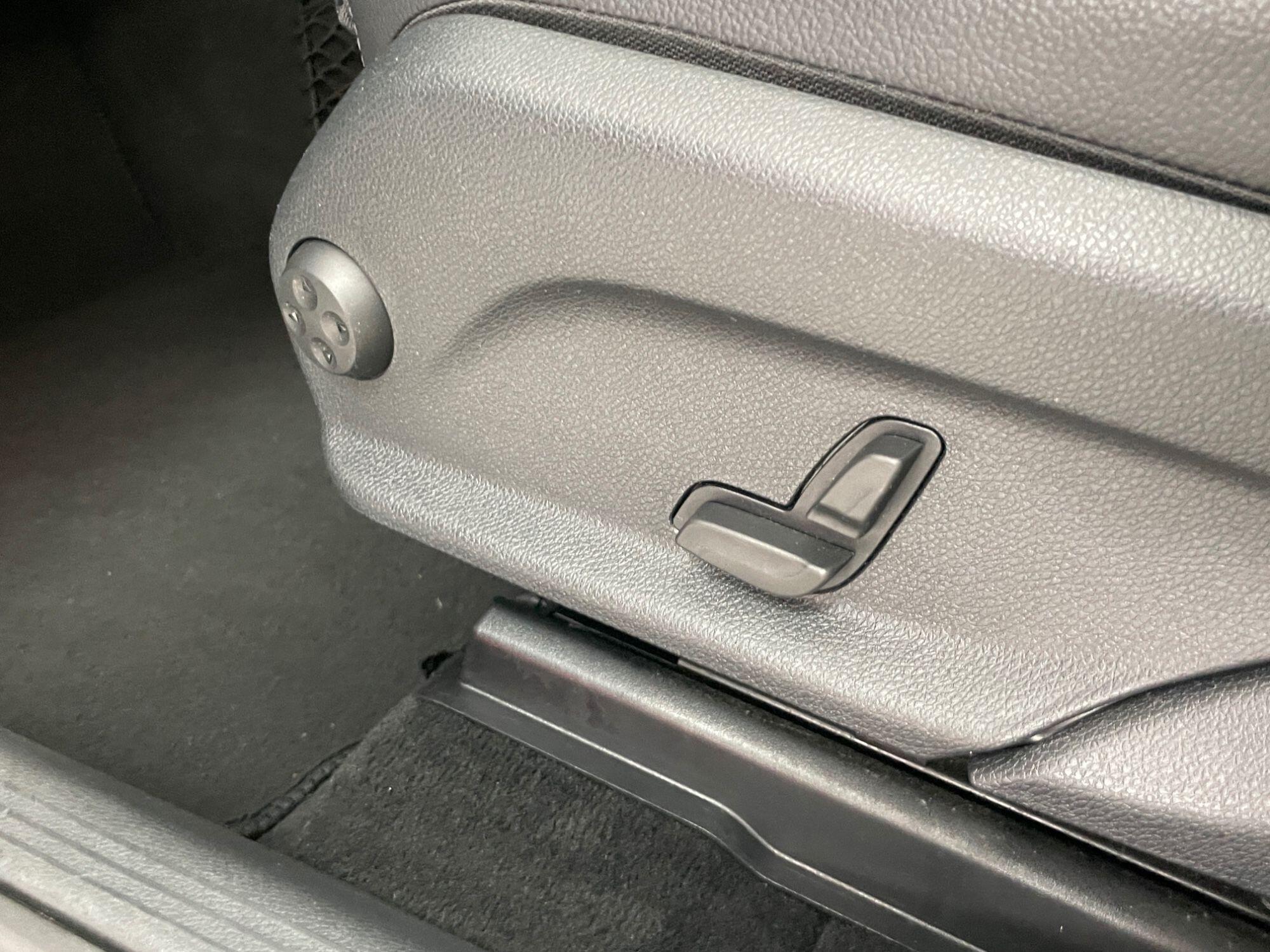 Mercedes GLC - Image 34