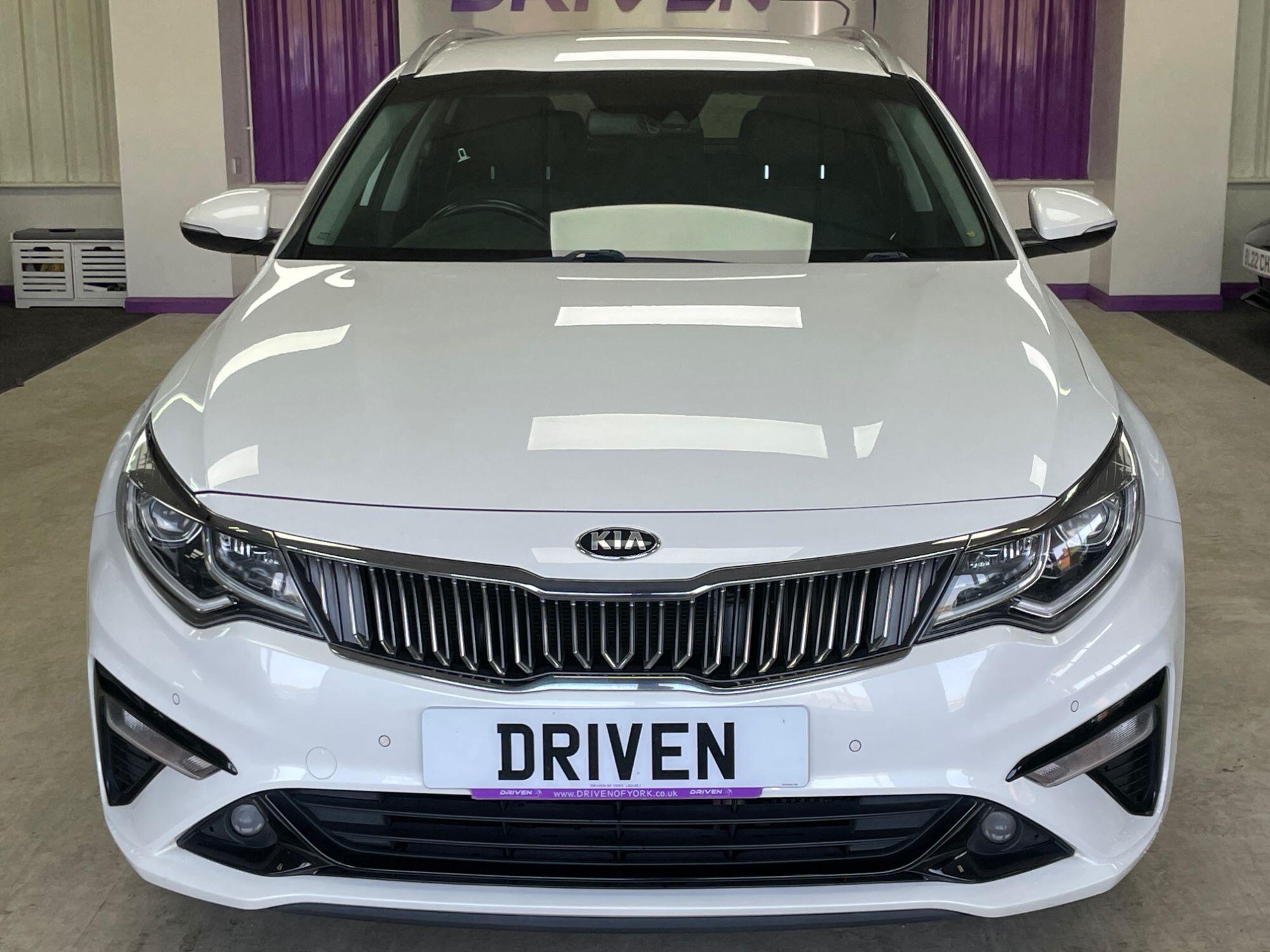Kia Optima - Image 6