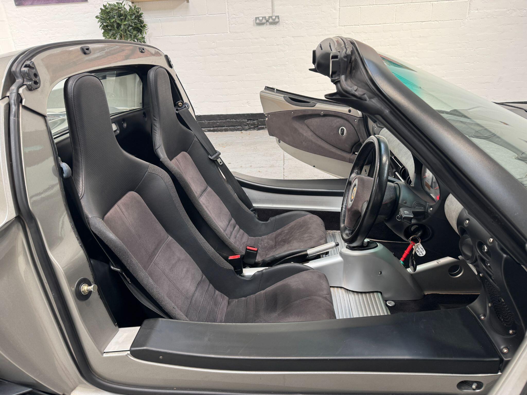 Lotus Elise - Image 20