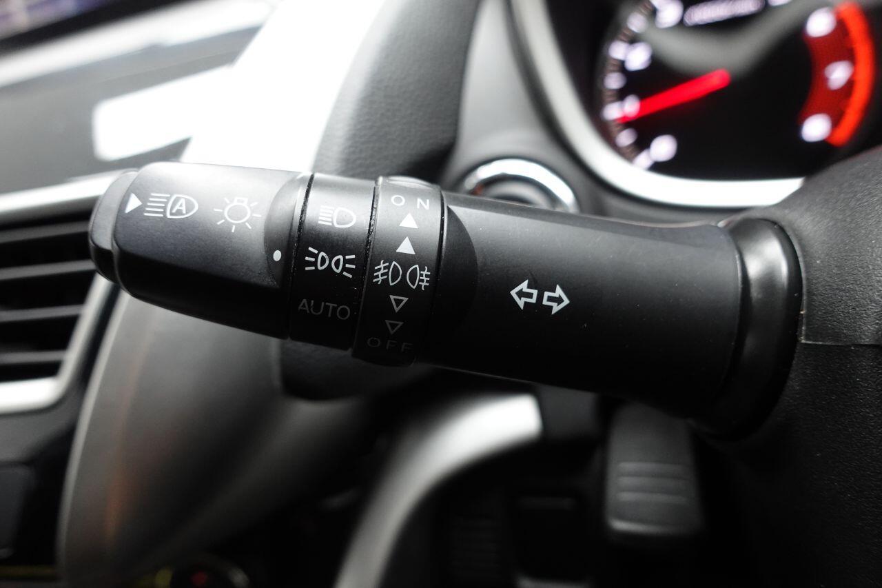 Mitsubishi Eclipse Cross - Image 35