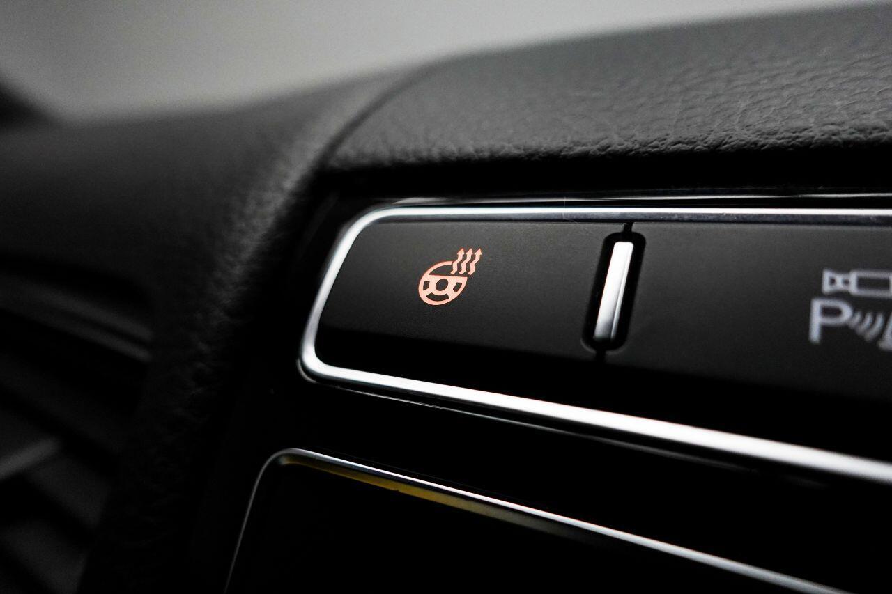 Volkswagen Touareg - Image 48