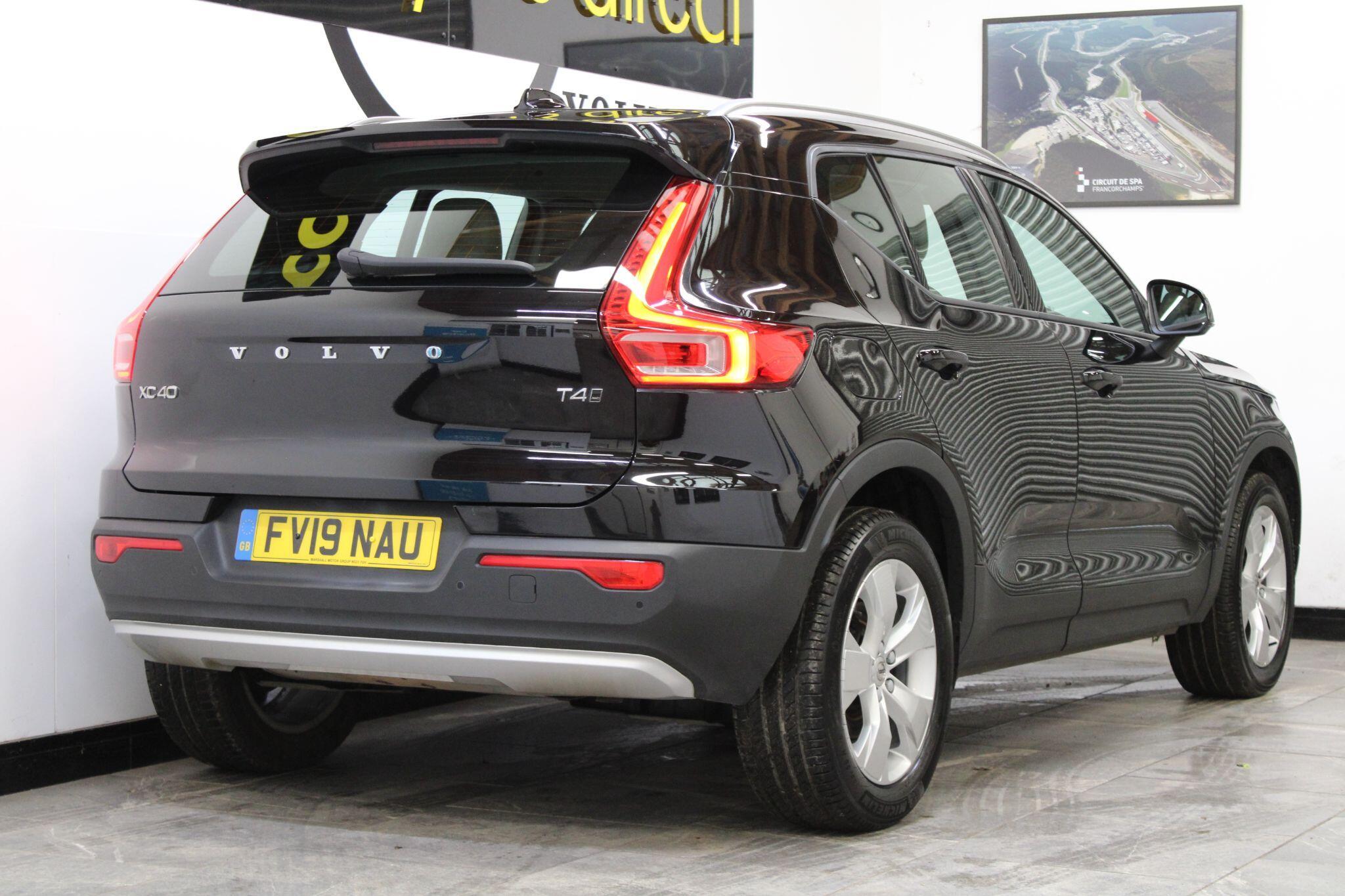 Volvo XC40 - Image 12