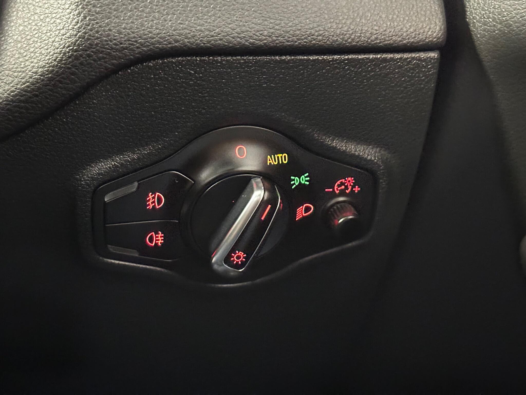 Audi Q5 - Image 13