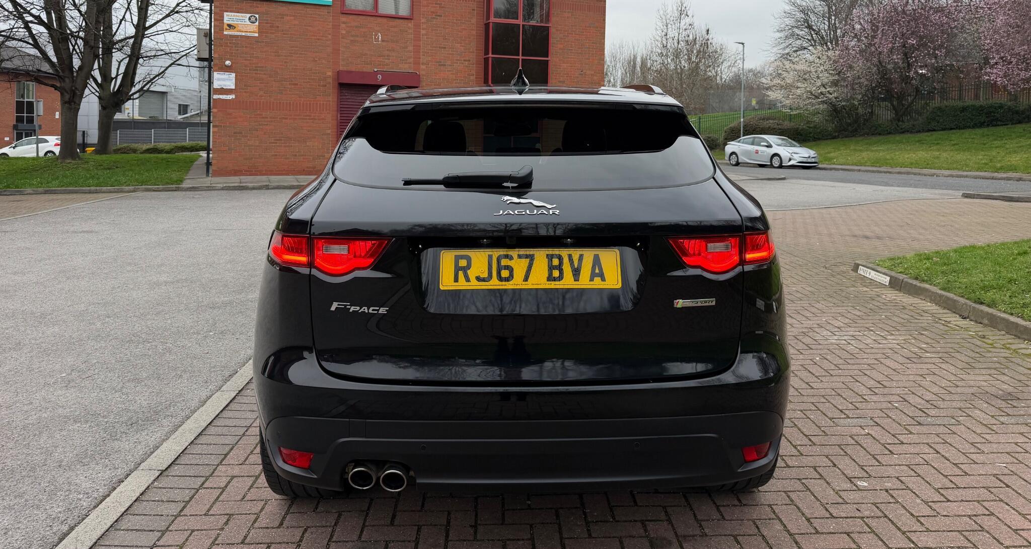 Jaguar F-Pace - Image 33