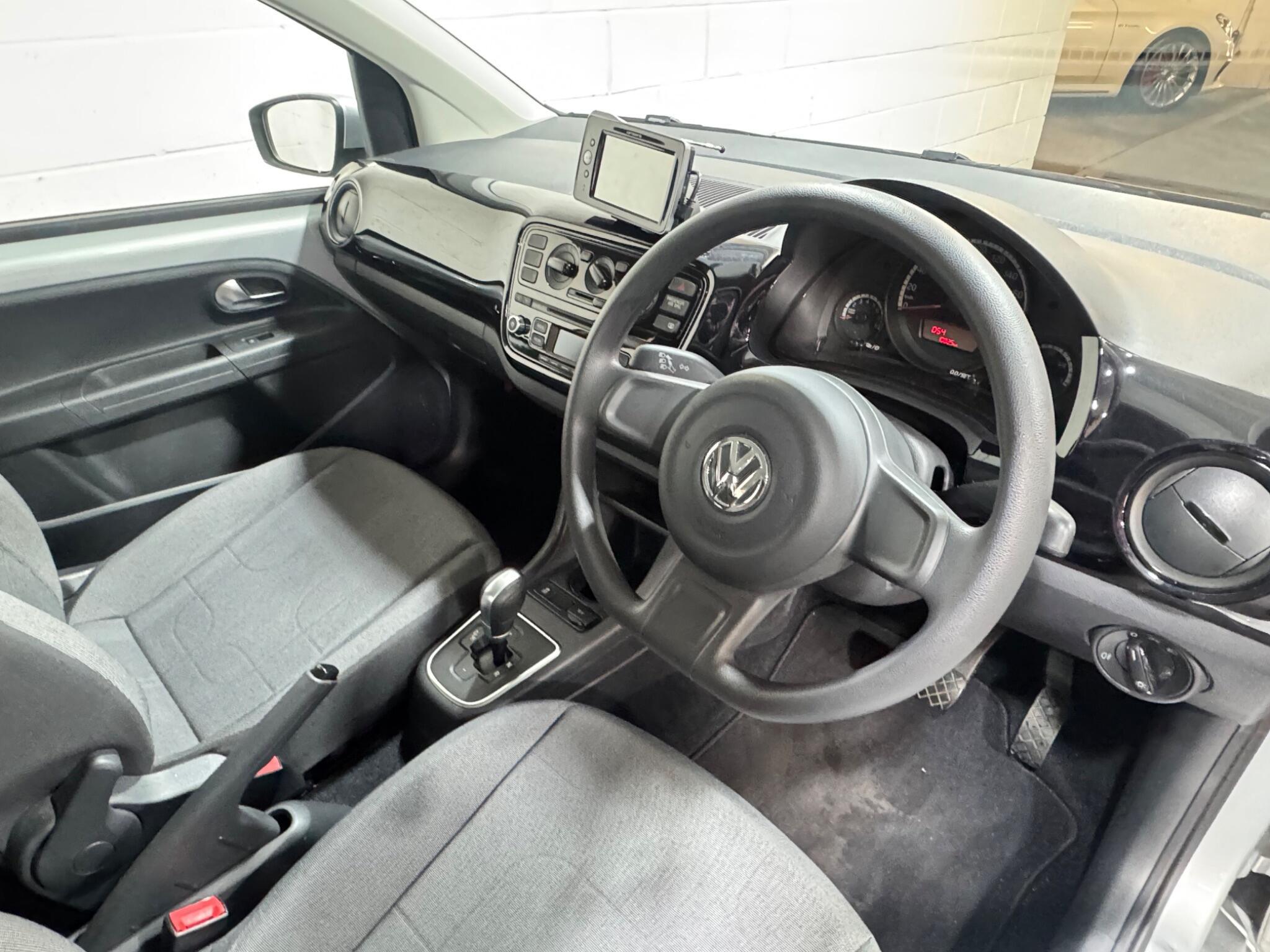 Volkswagen up! - Image 9