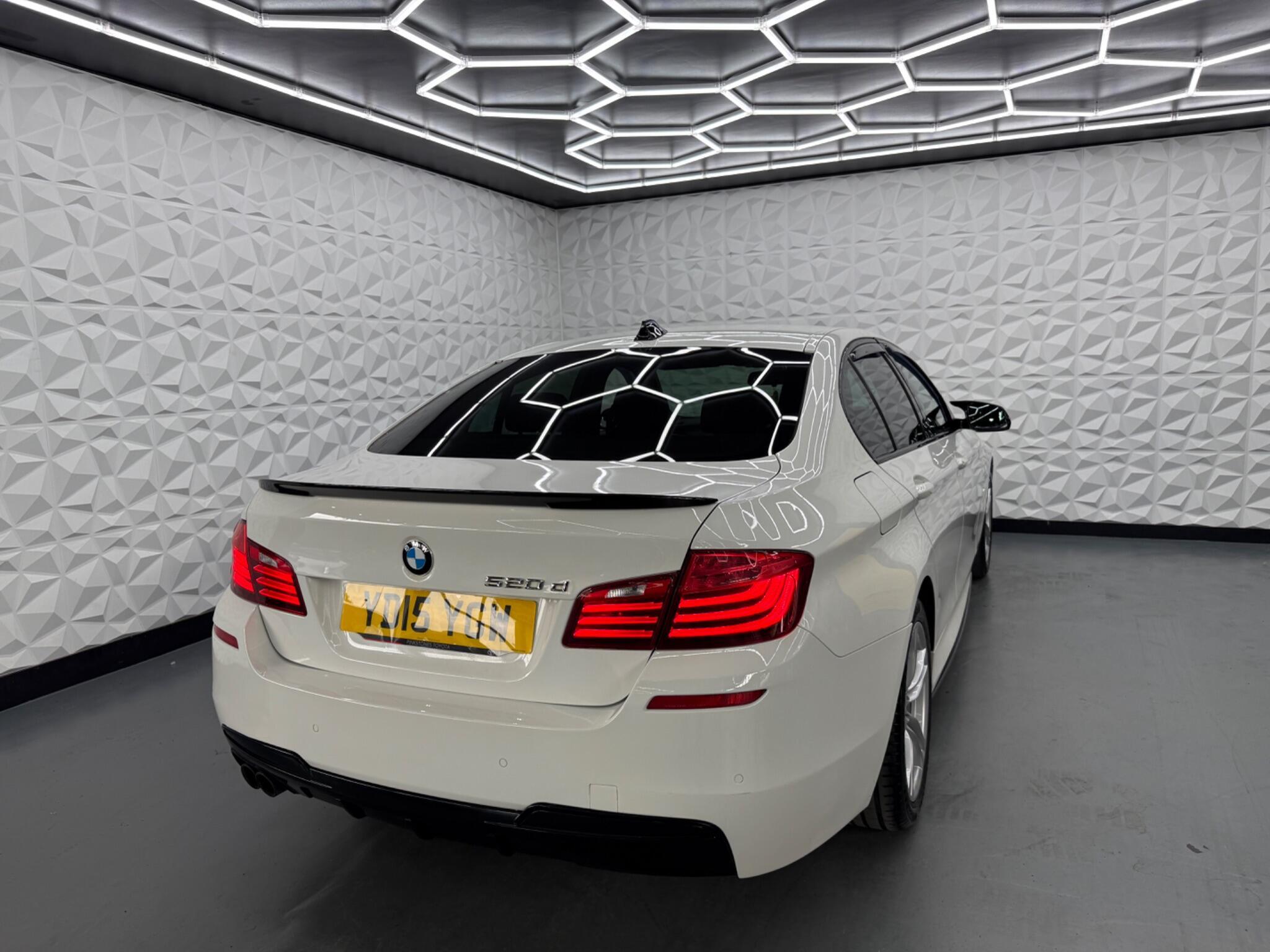 BMW 5 Series - Image 13