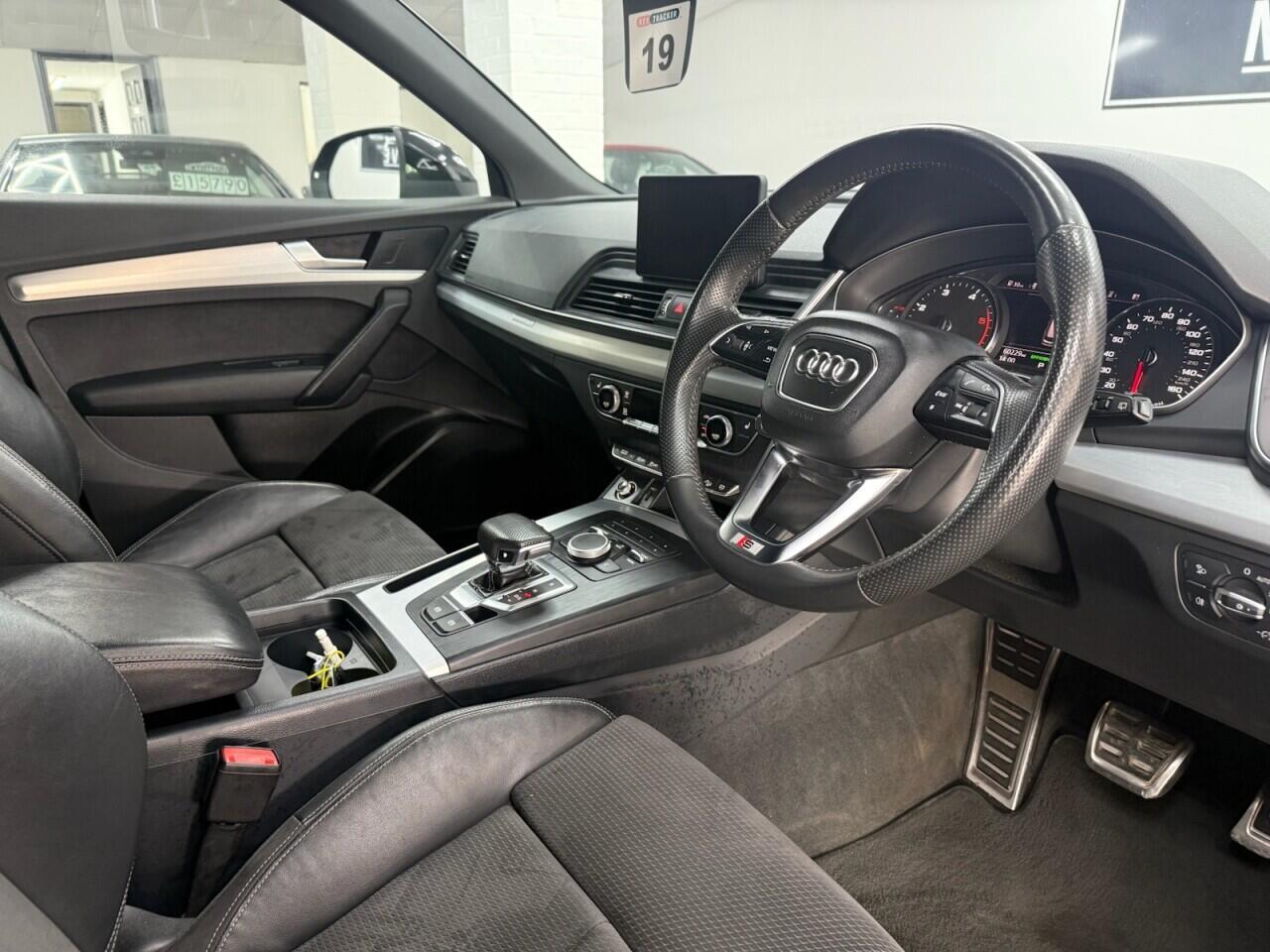 Audi Q5 - Image 12