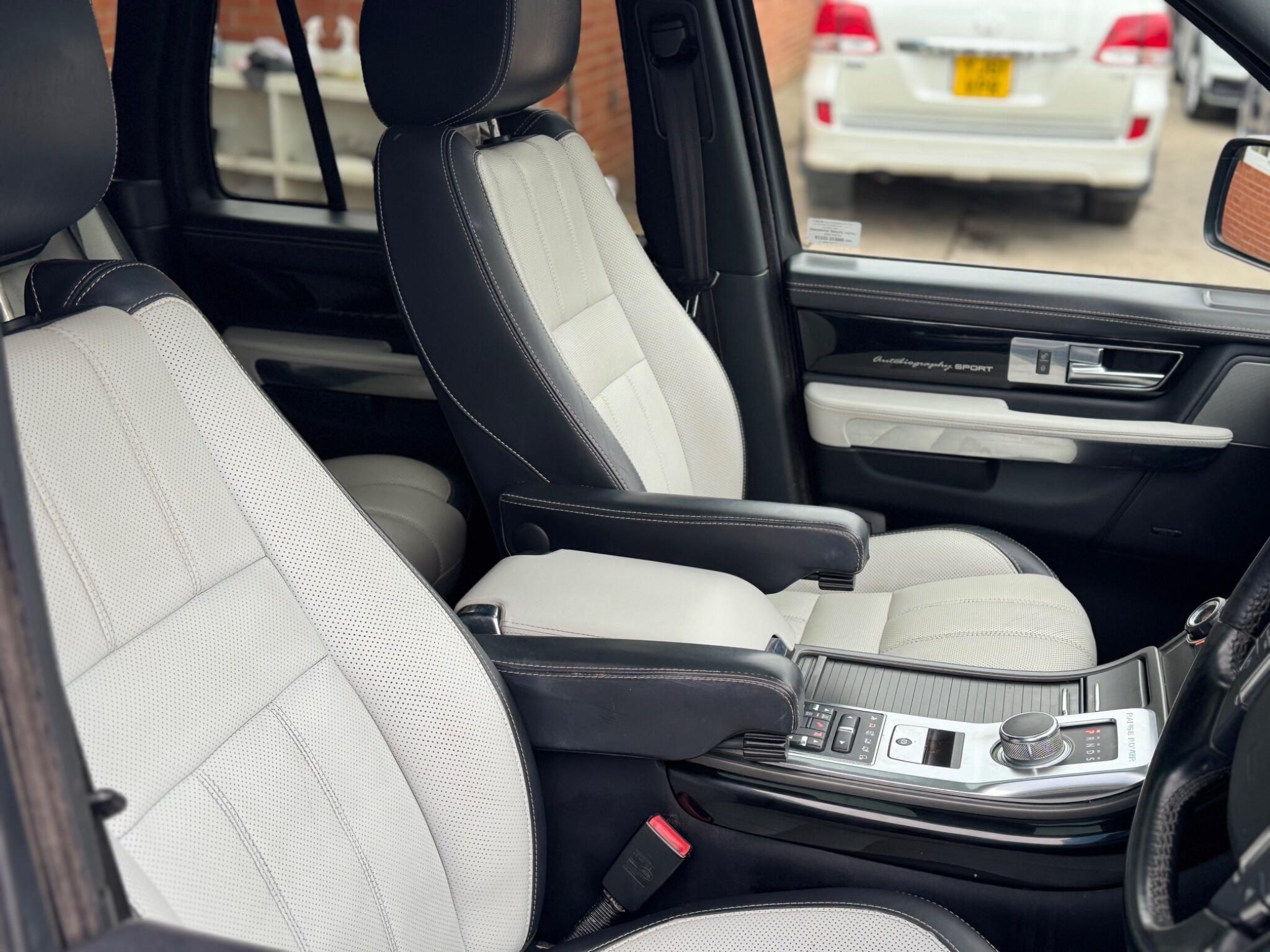 Land Rover RANGE ROVER SPORT - Image 29