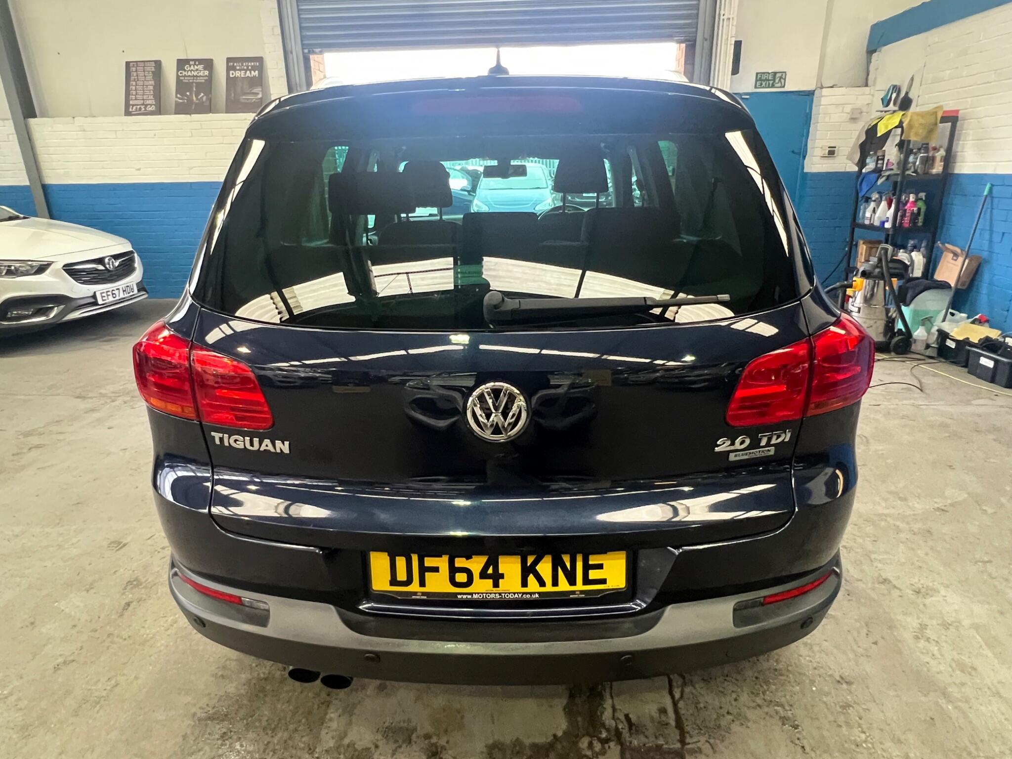 Volkswagen Tiguan - Image 8