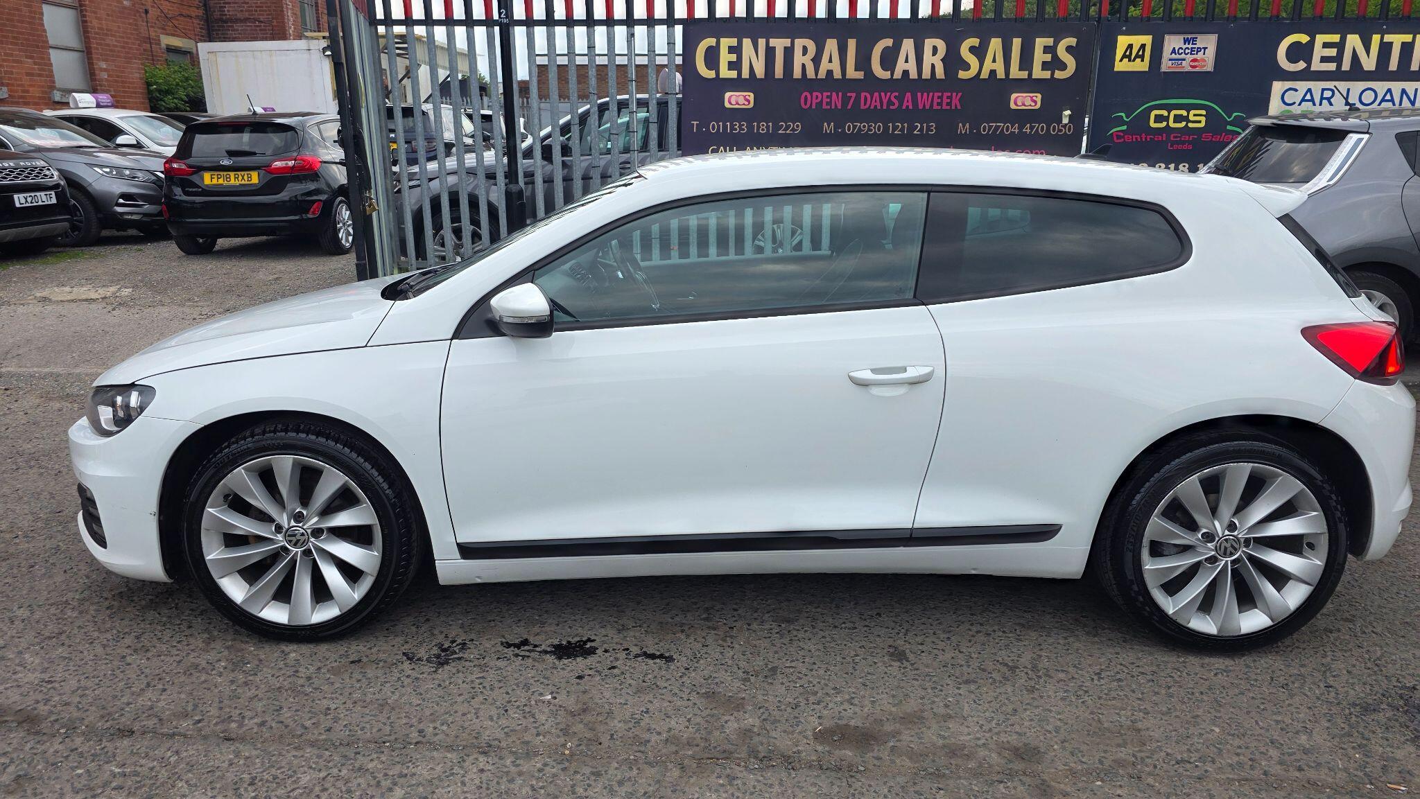 Volkswagen Scirocco - Image 15