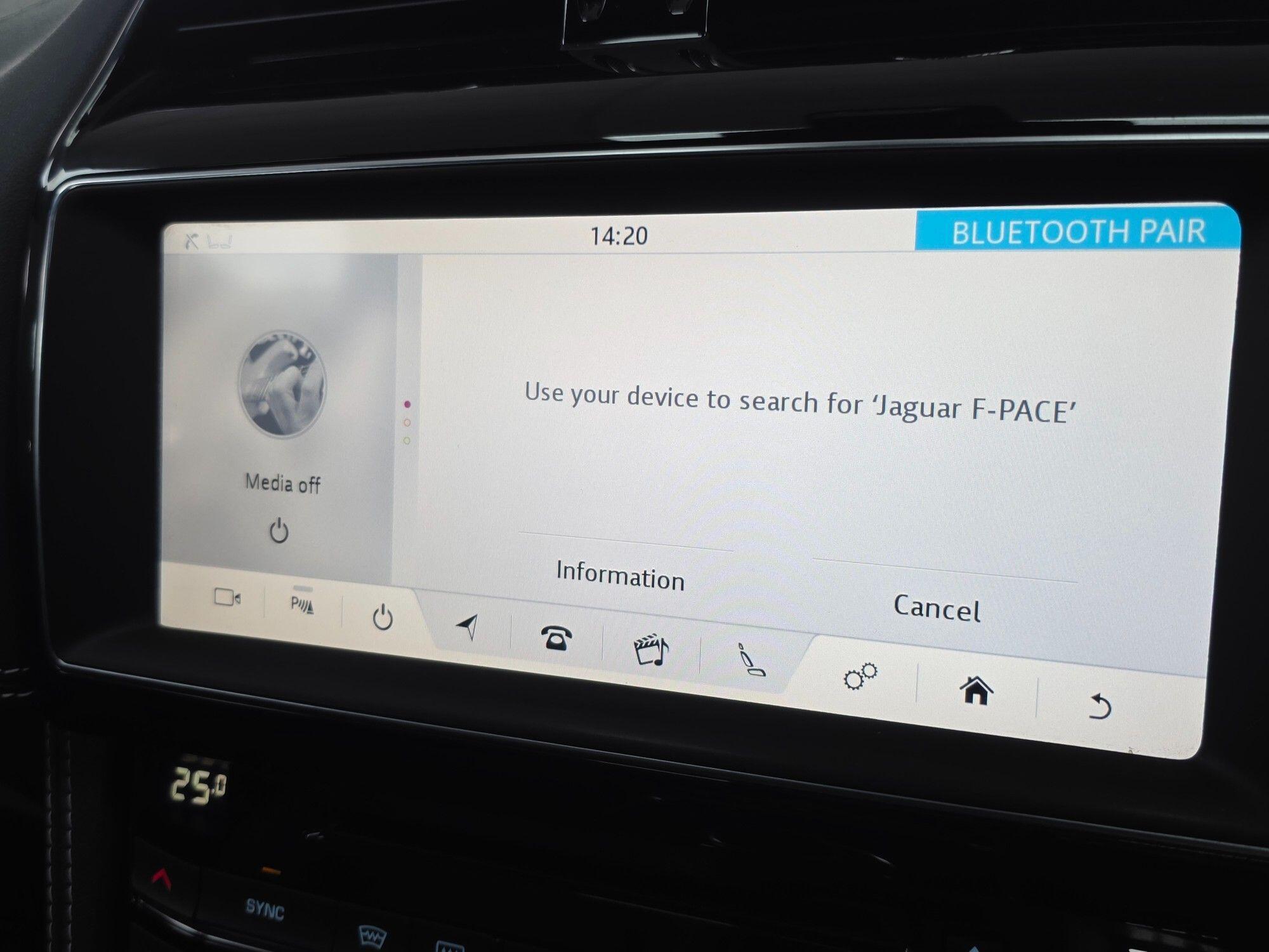 Jaguar F-Pace - Image 37