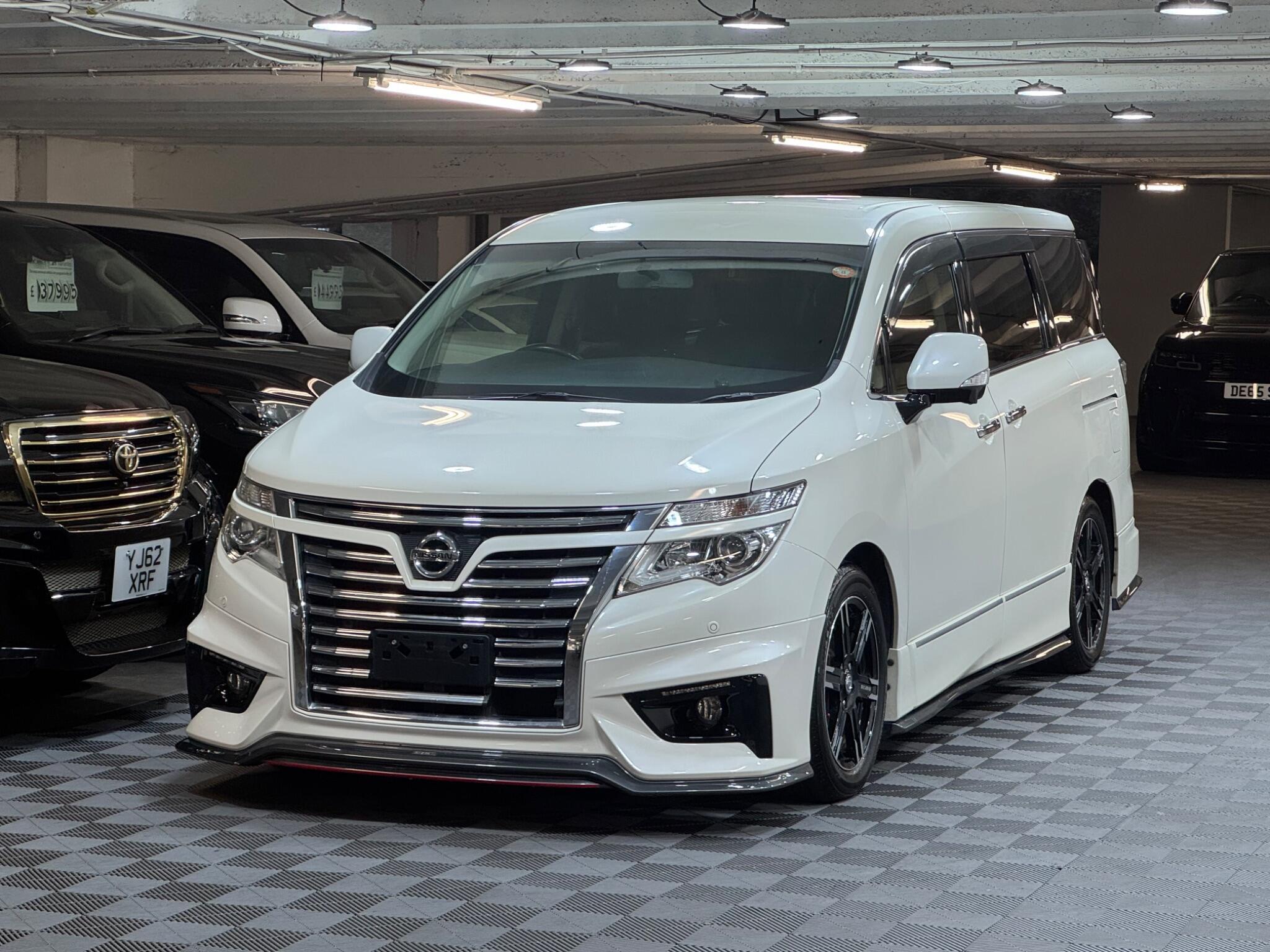 Nissan Elgrand - Image 7