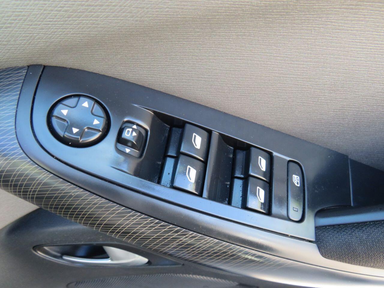 Citroen Grand C4 Picasso - Image 17