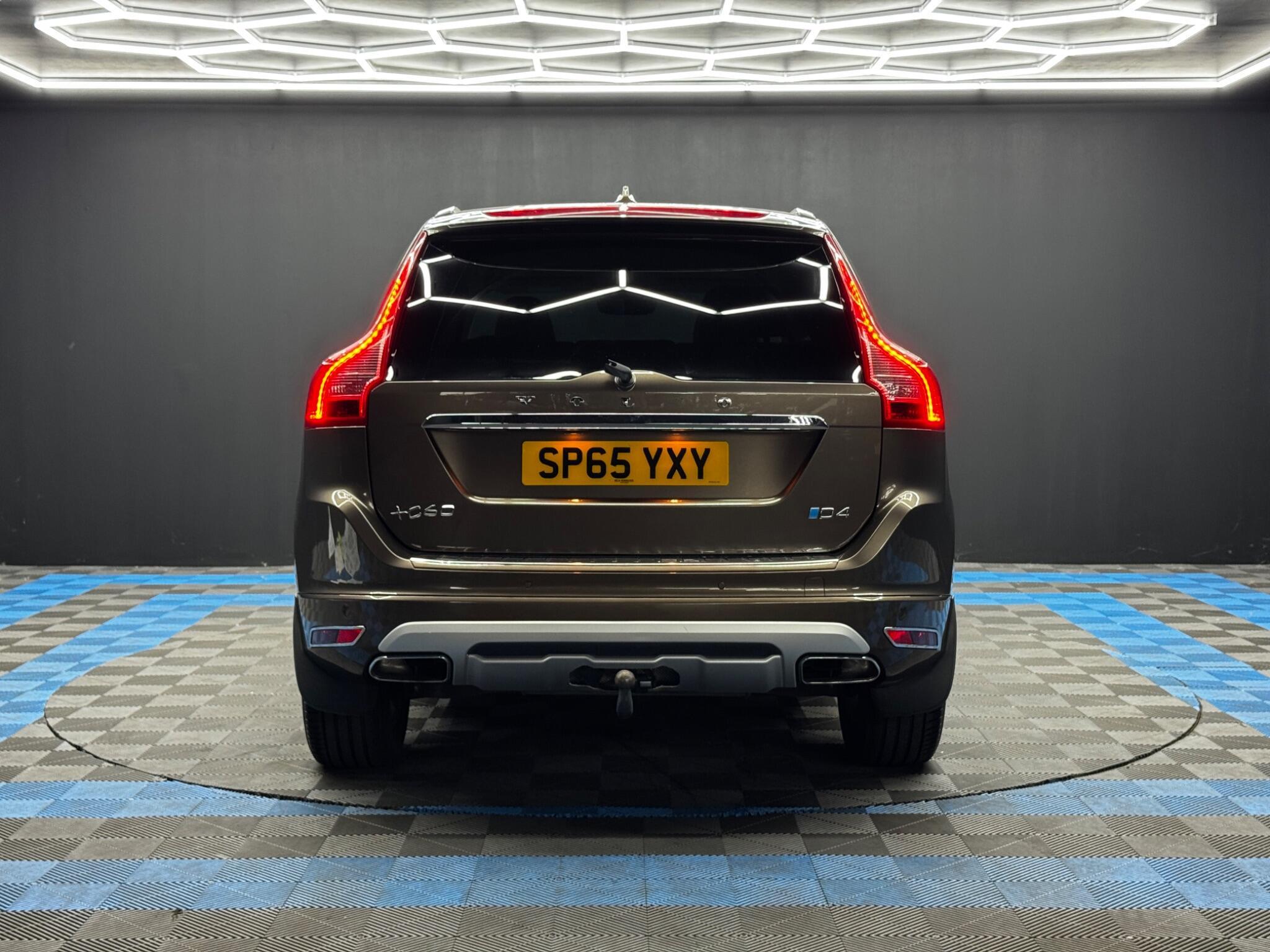 Volvo XC60 - Image 6