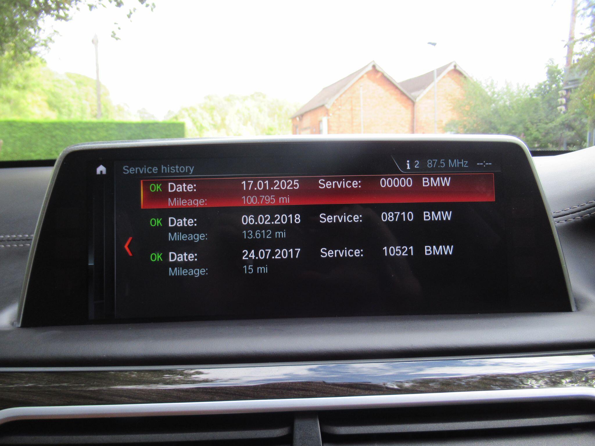 BMW 7 Series - Image 48