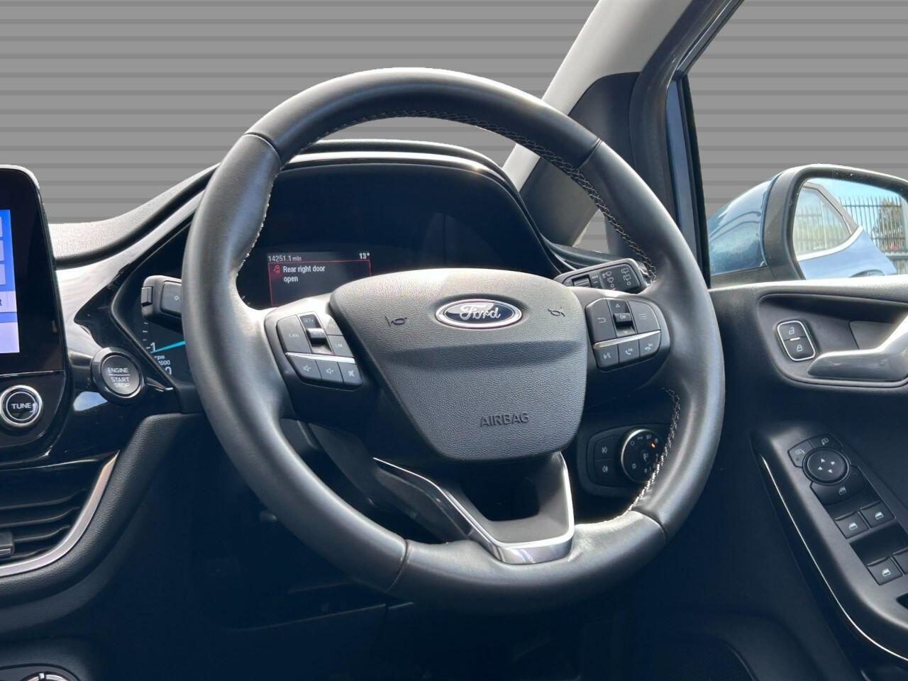 Ford Fiesta - Image 18