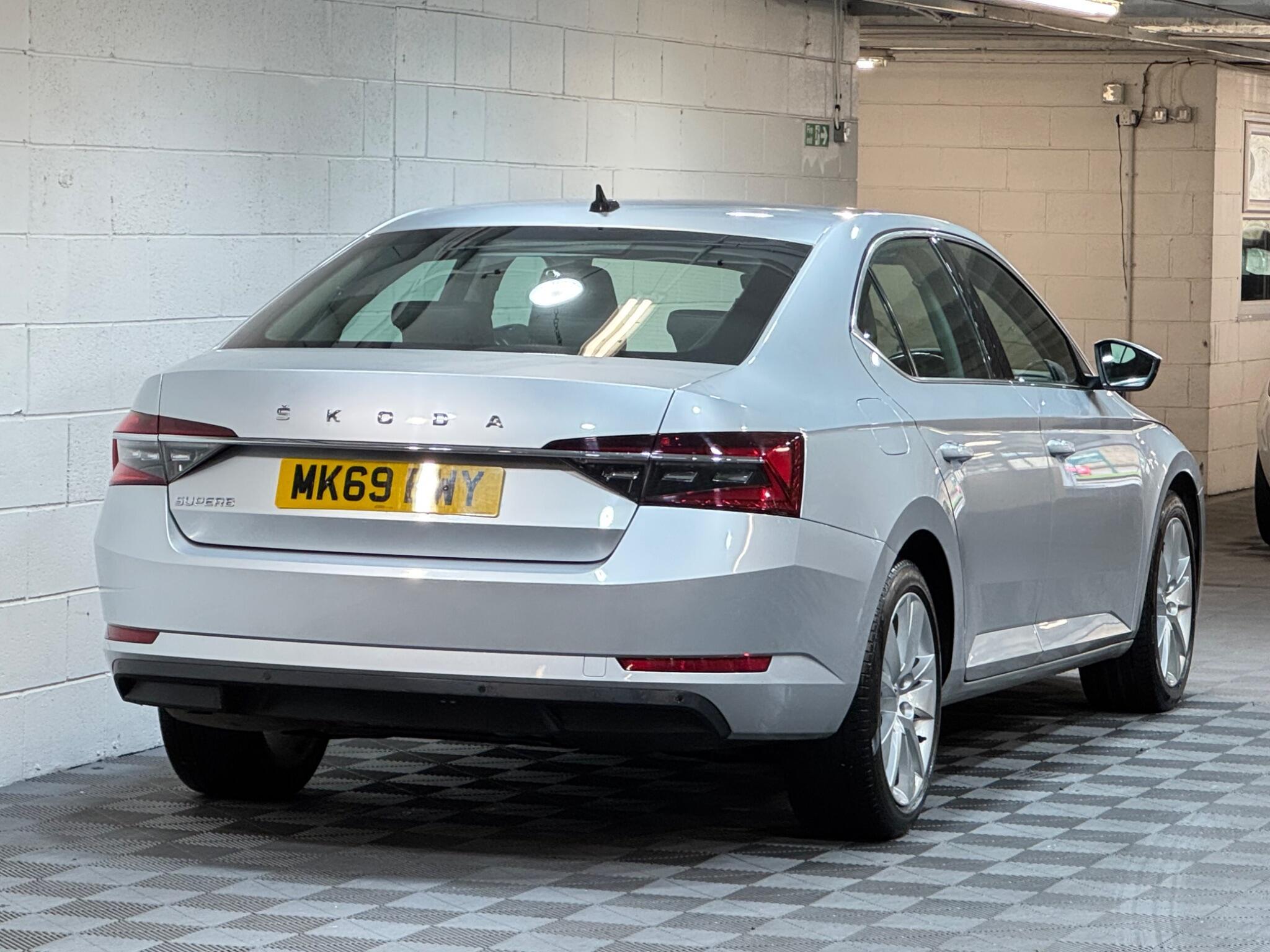 Skoda Superb - Image 4
