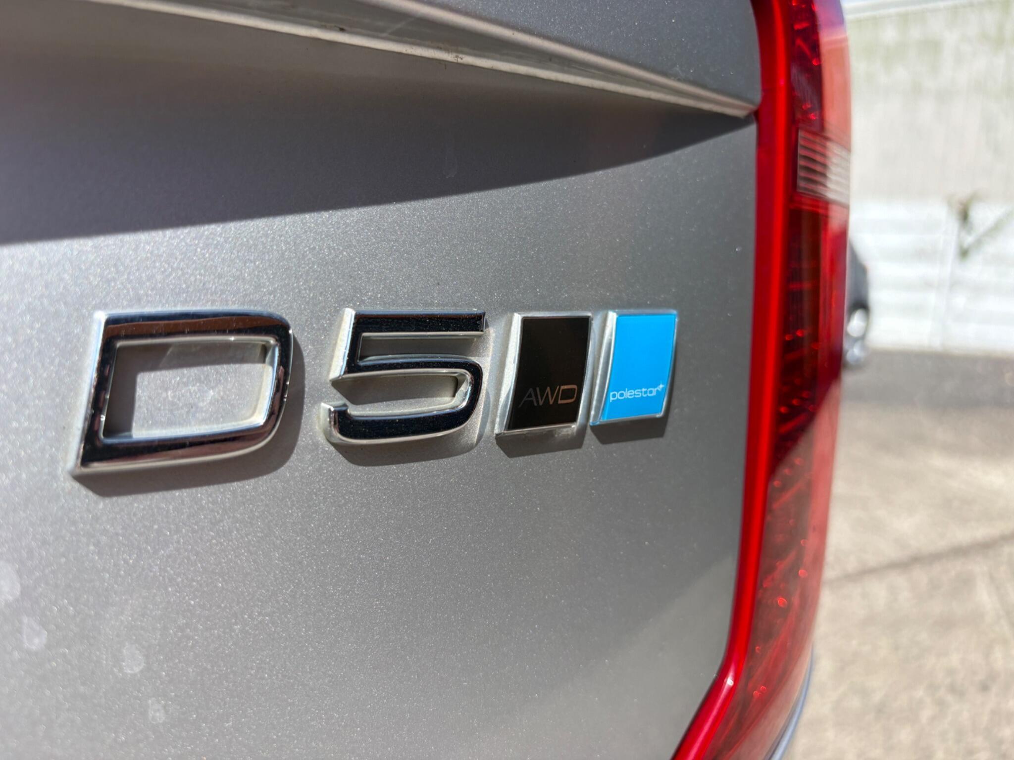 Volvo XC90 - Image 12