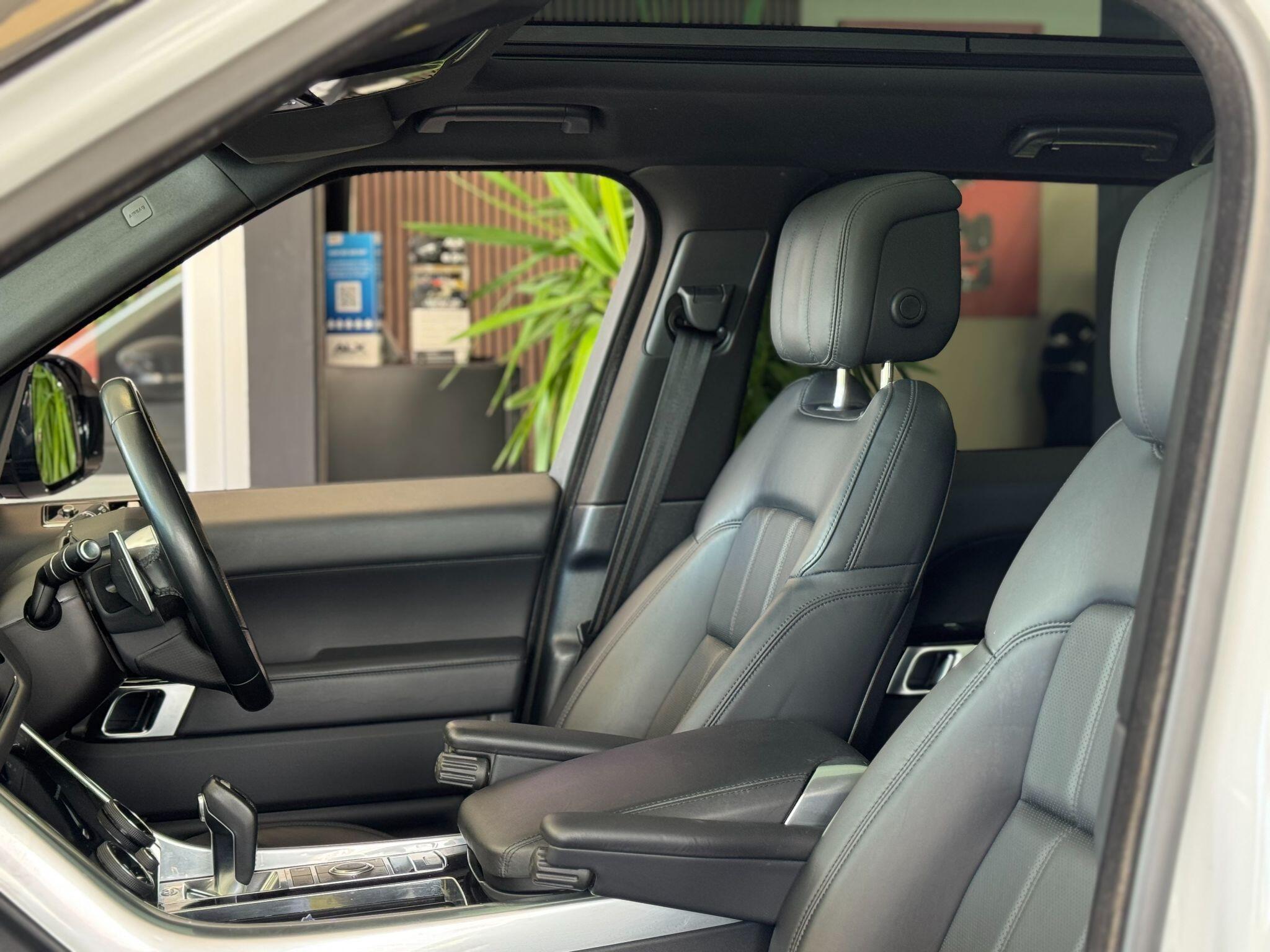 Land Rover RANGE ROVER SPORT - Image 19