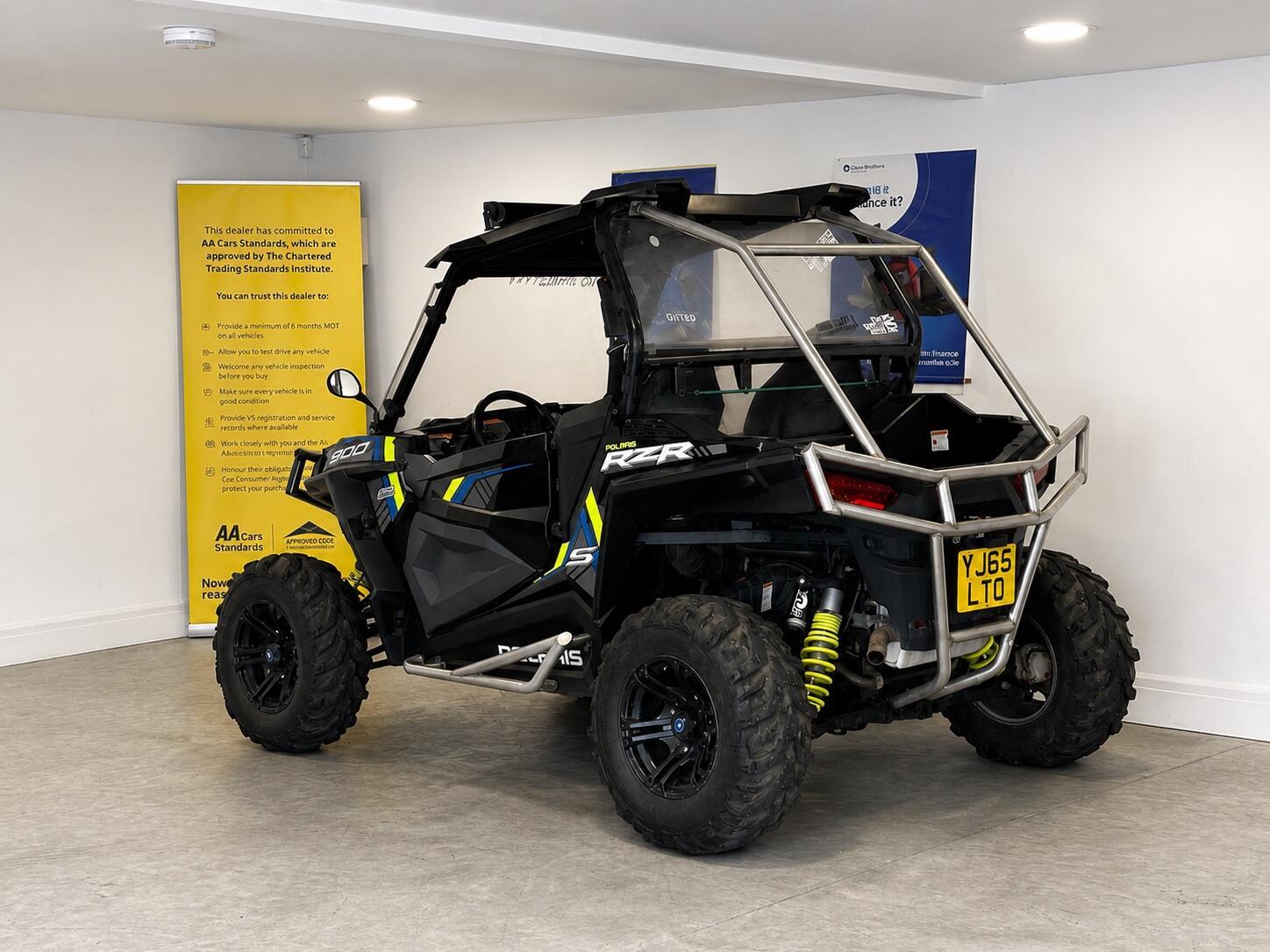 Polaris RZR-XP LE Petrol - Image 4