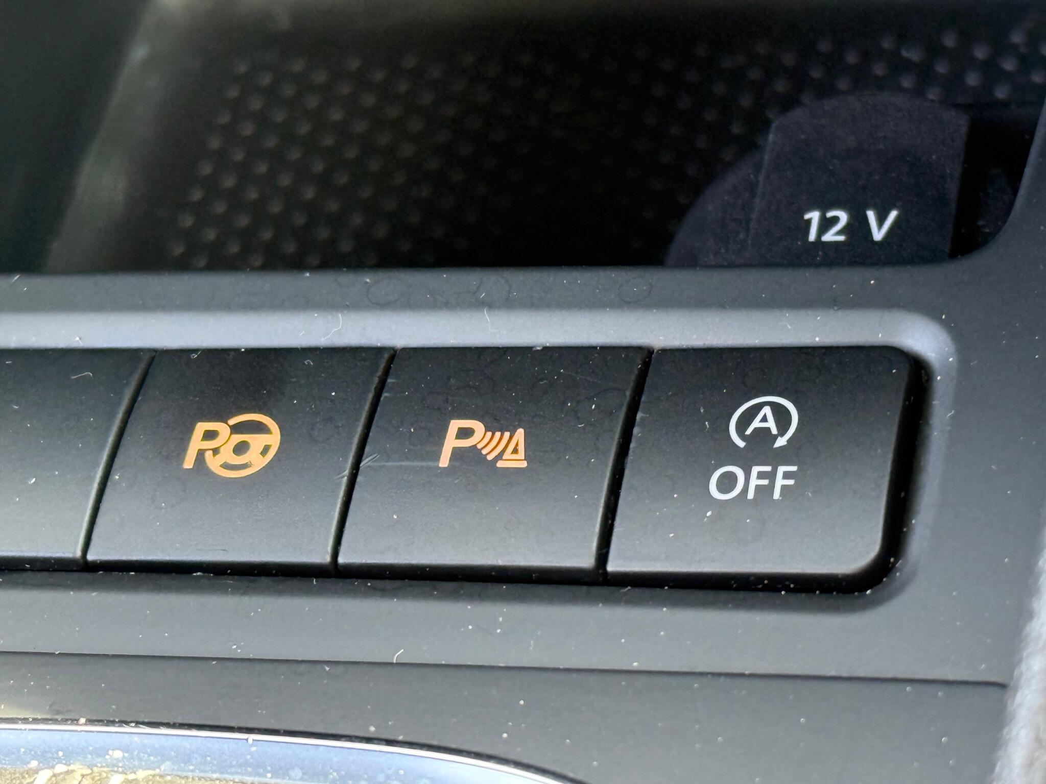 Volkswagen Scirocco - Image 30