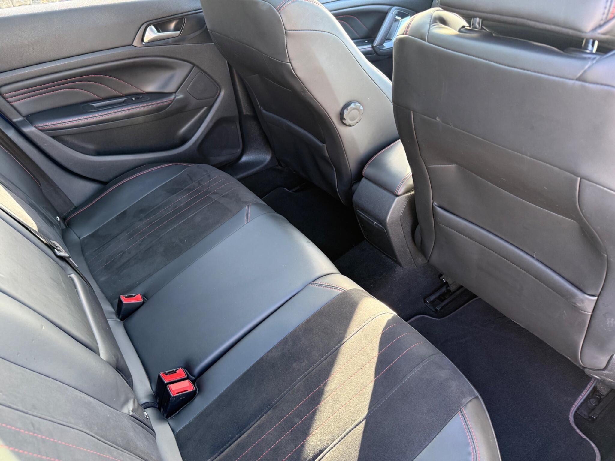 Peugeot 308 SW - Image 19