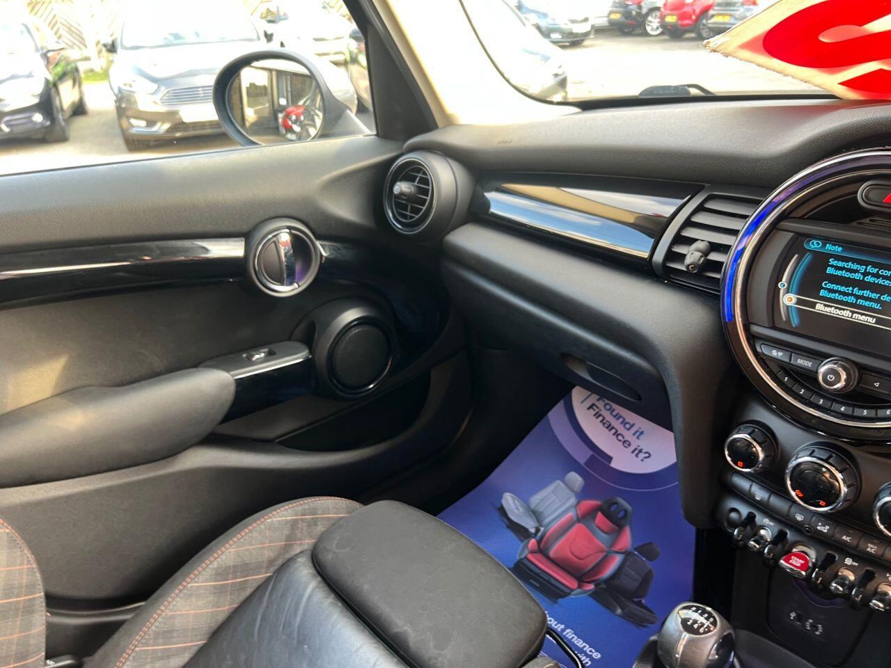 MINI Hatch - Image 27