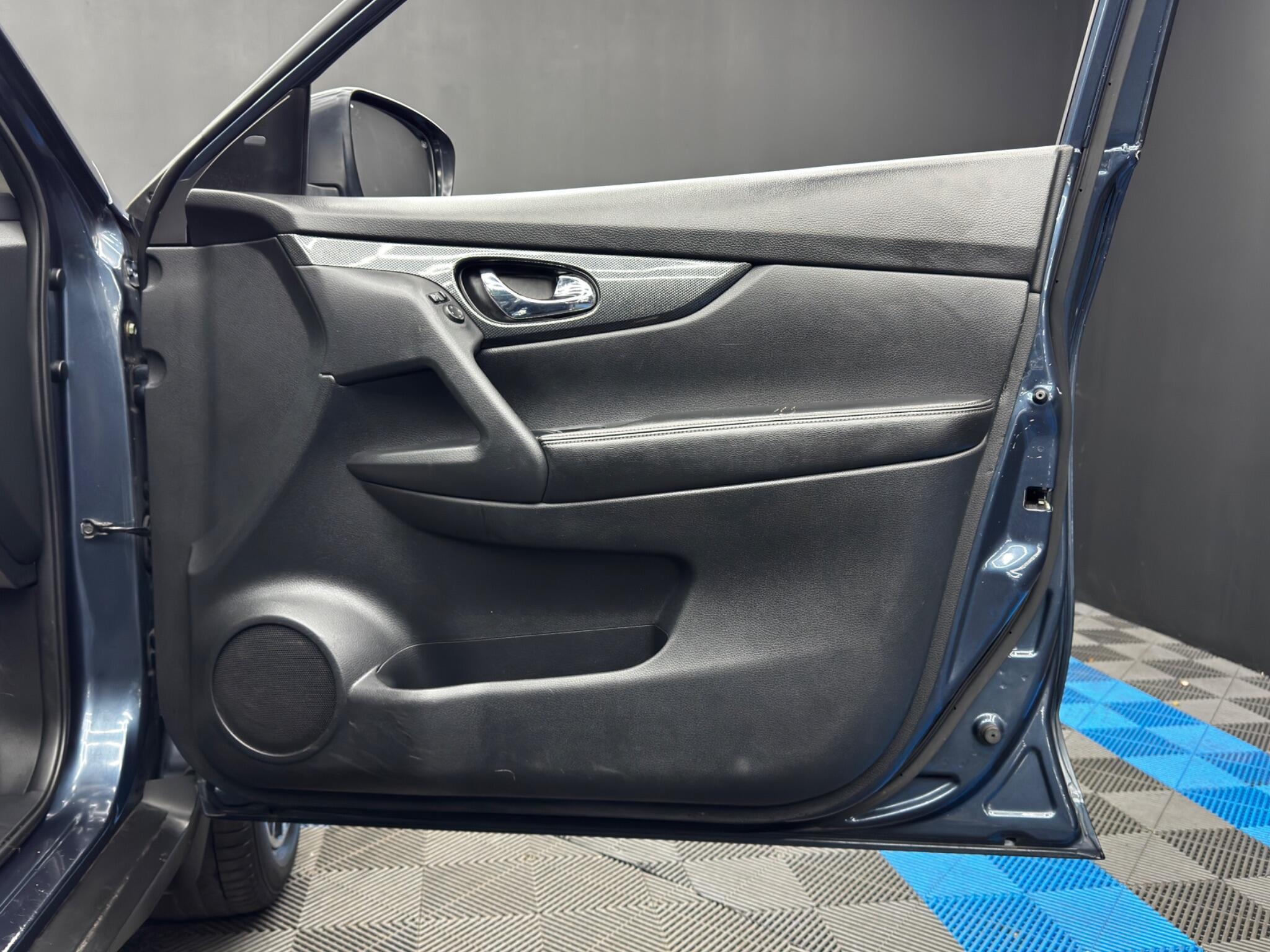 Nissan X-Trail - Image 38