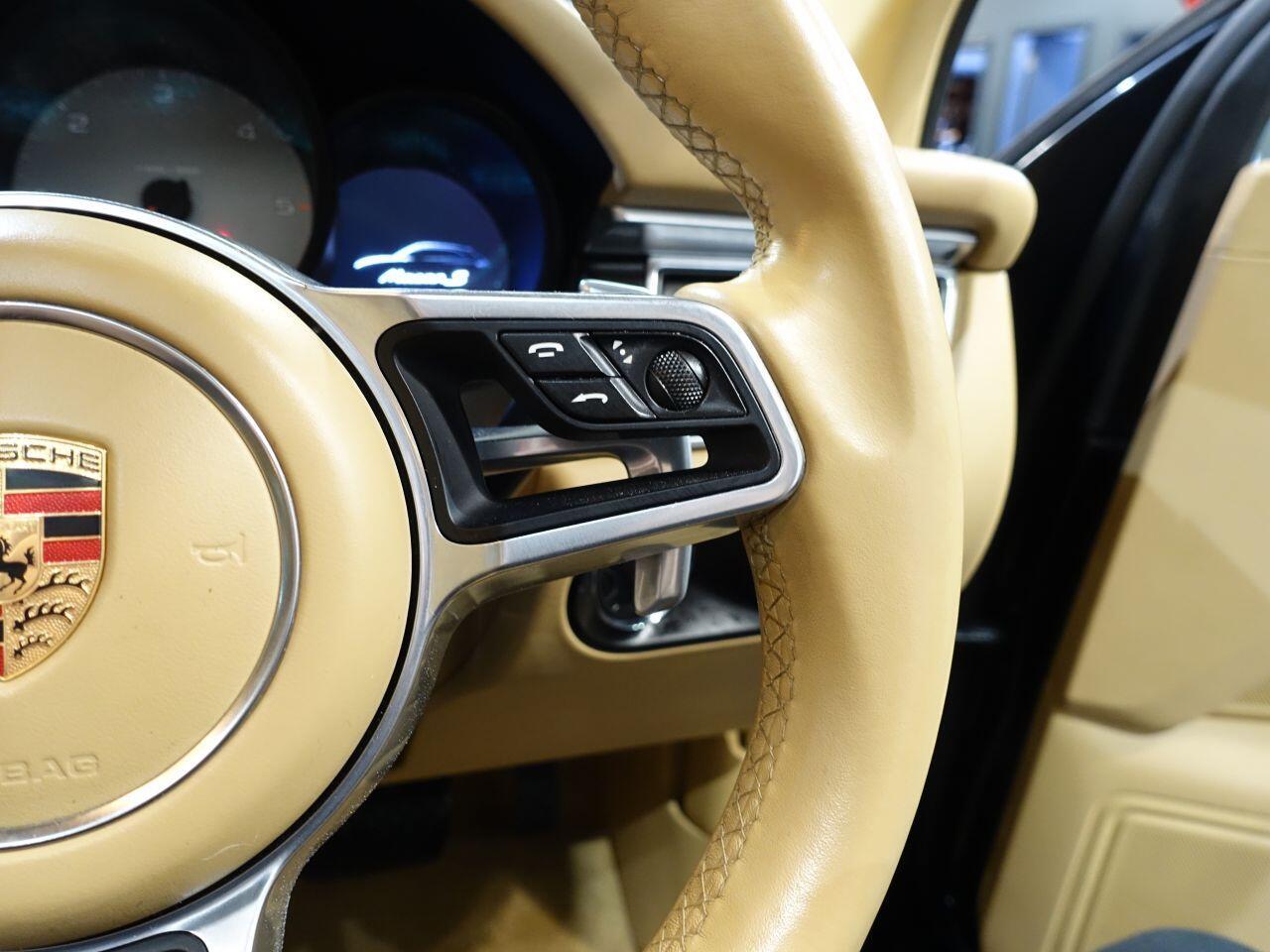 Porsche Macan - Image 27