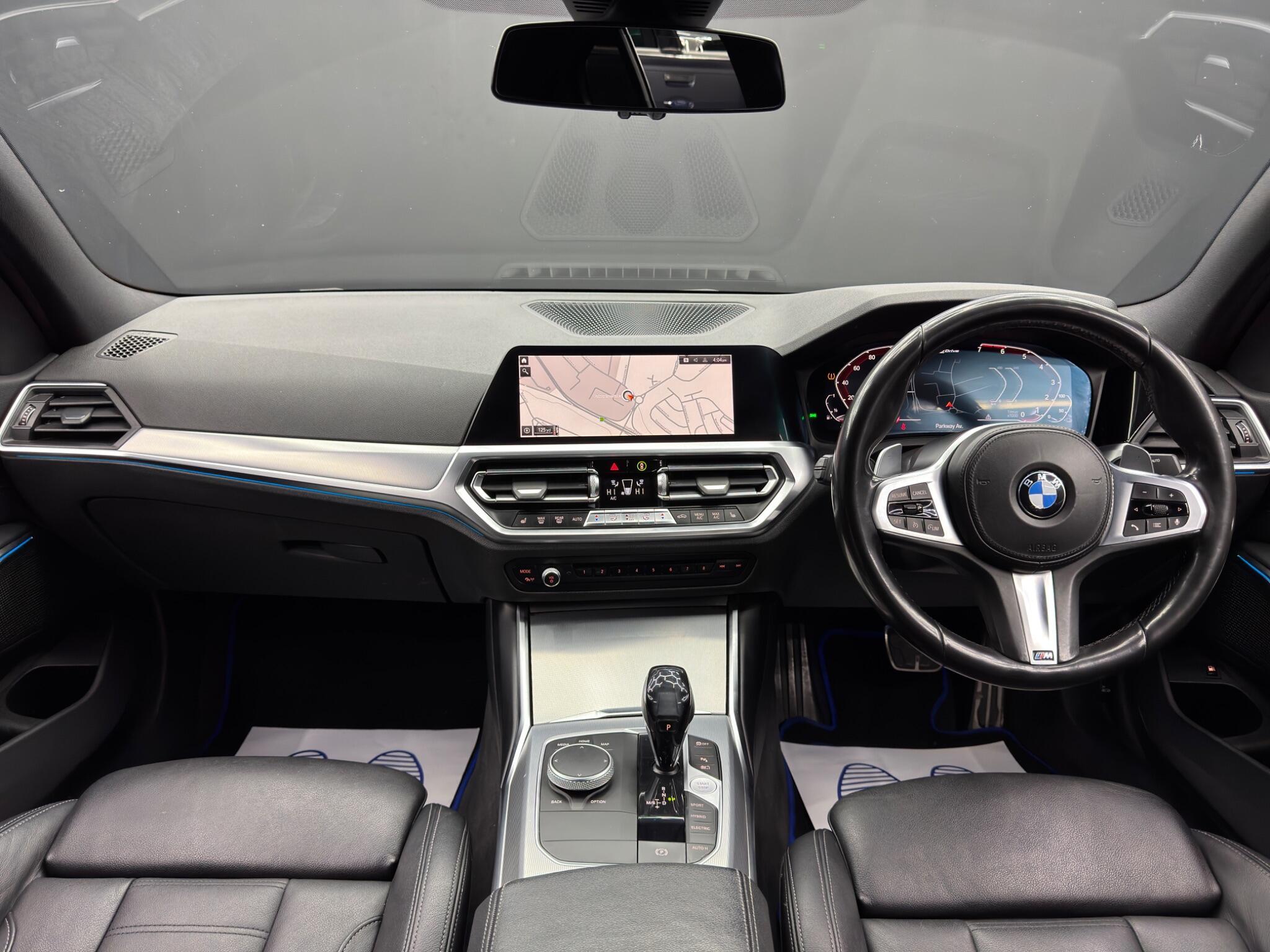 BMW 3 Series - Image 10