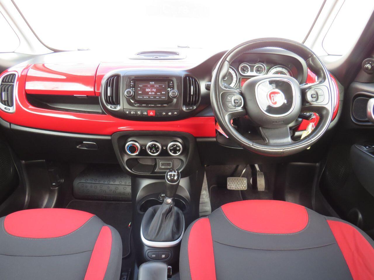 Fiat 500L - Image 2