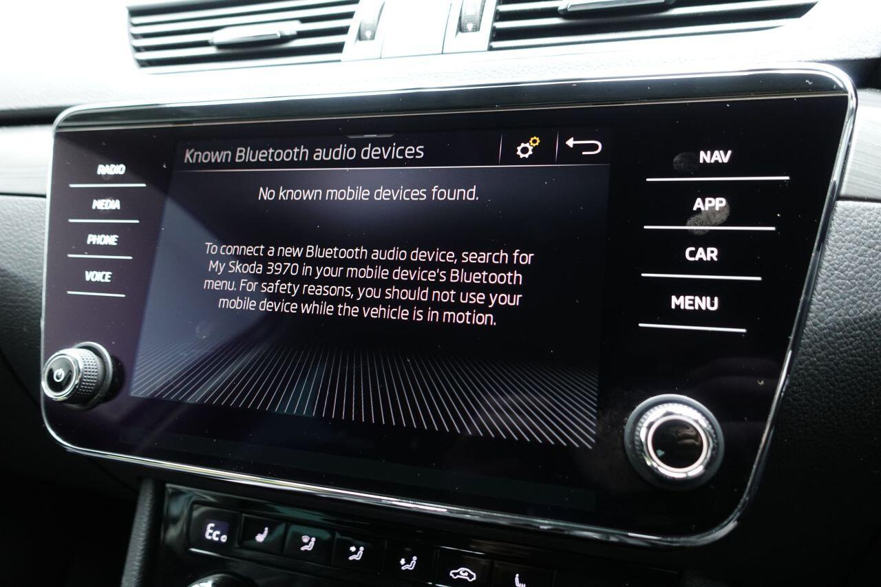 Skoda Superb - Image 40