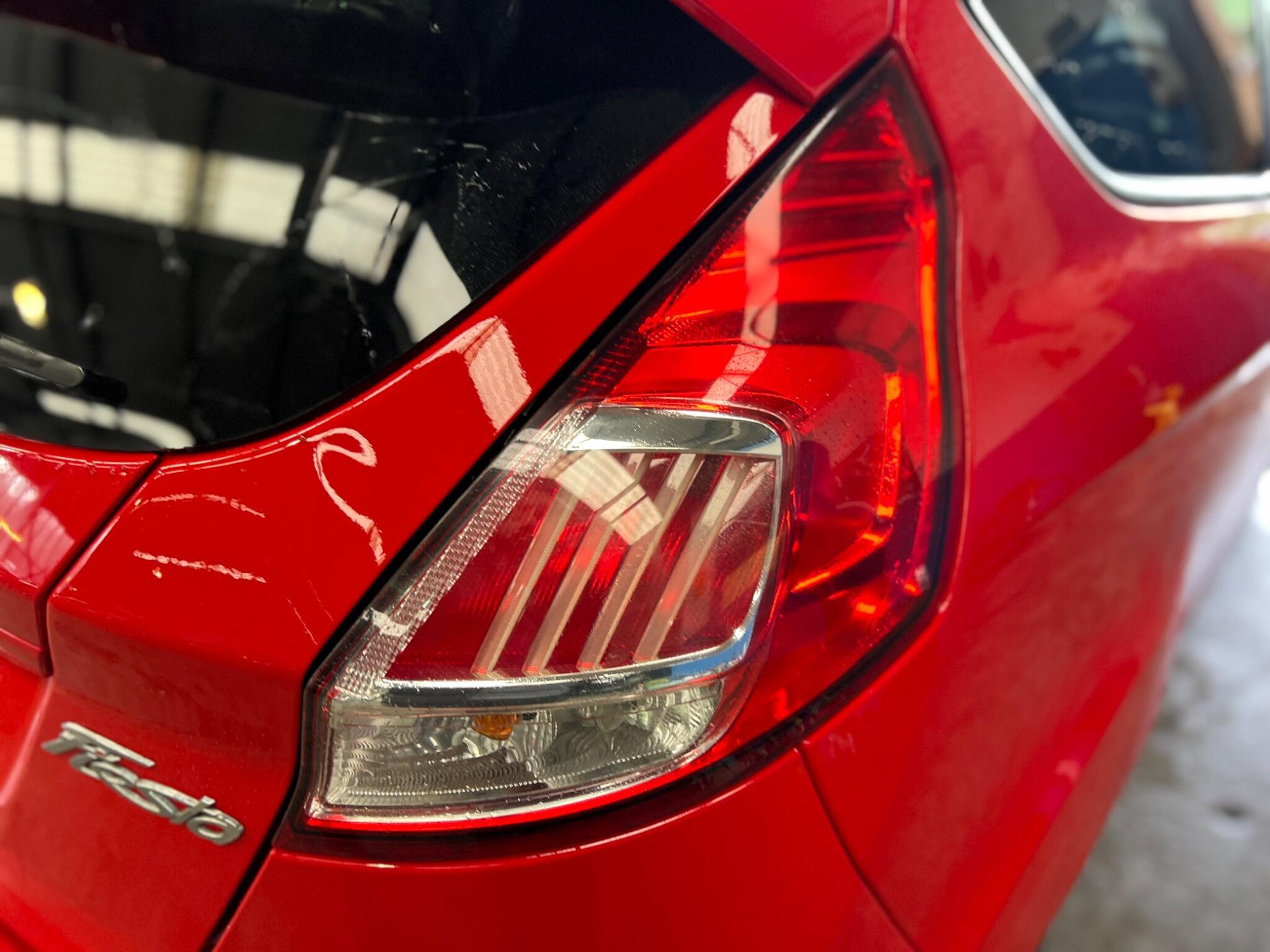 Ford Fiesta - Image 31