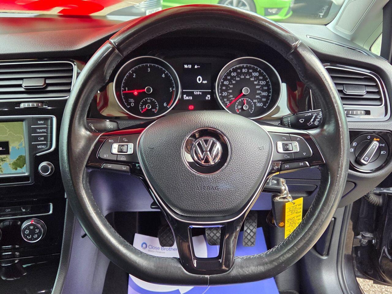 Volkswagen Golf - Image 32