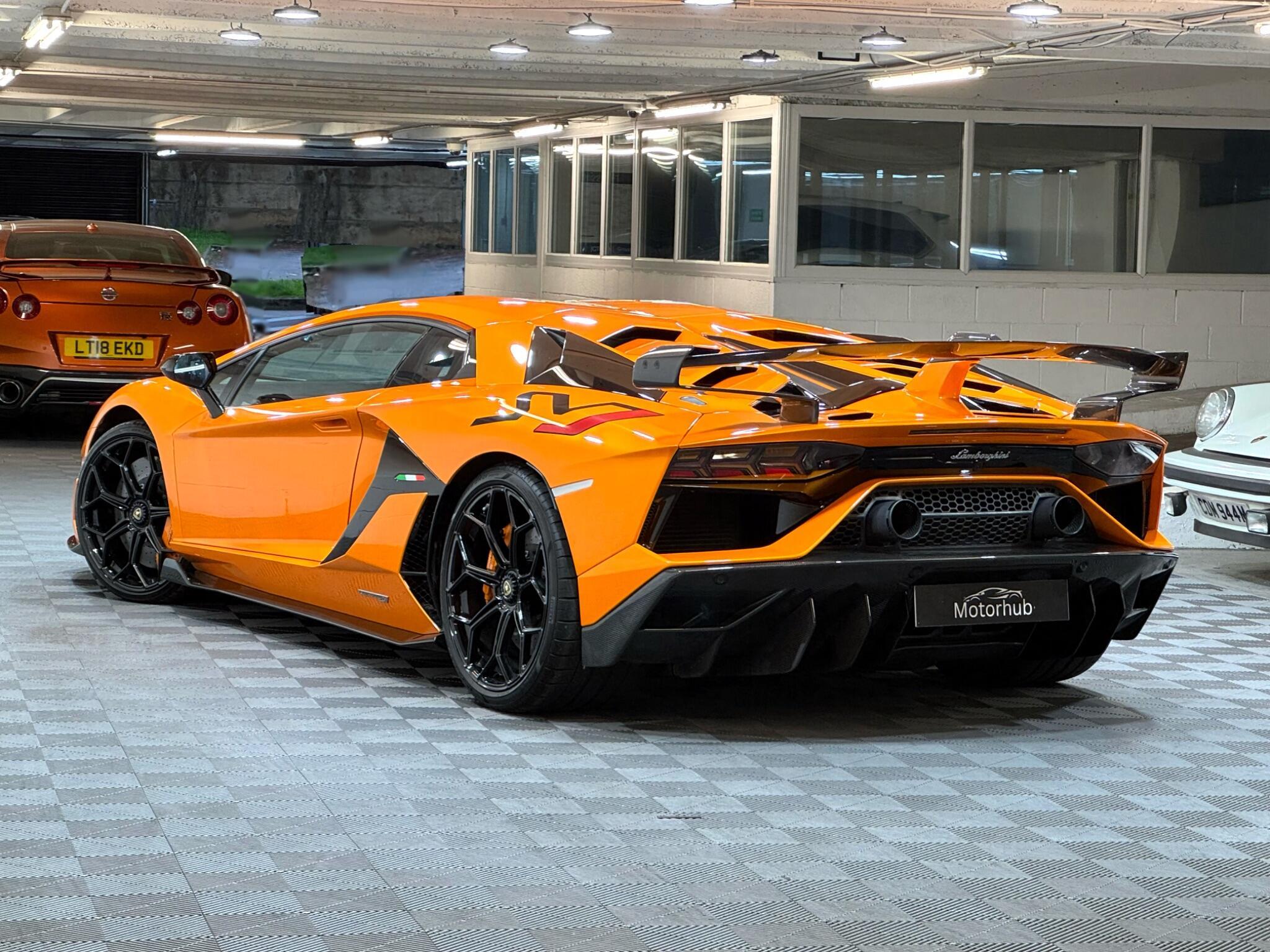 Lamborghini Aventador - Image 14