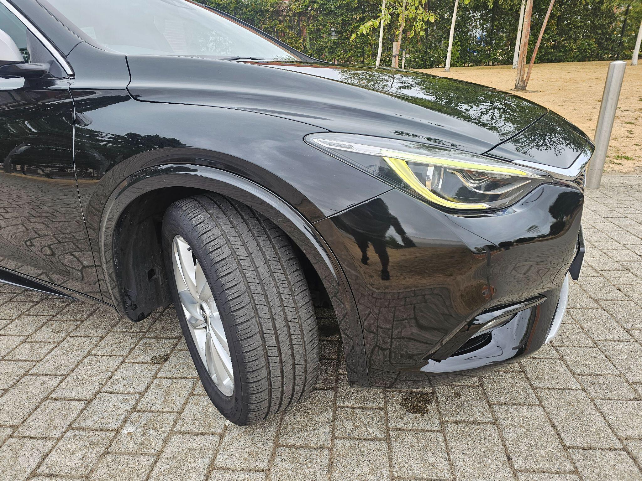 Infiniti Q30 - Image 13