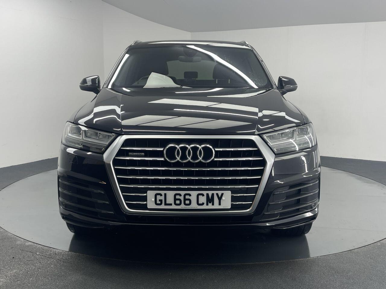 Audi Q7 - Image 5
