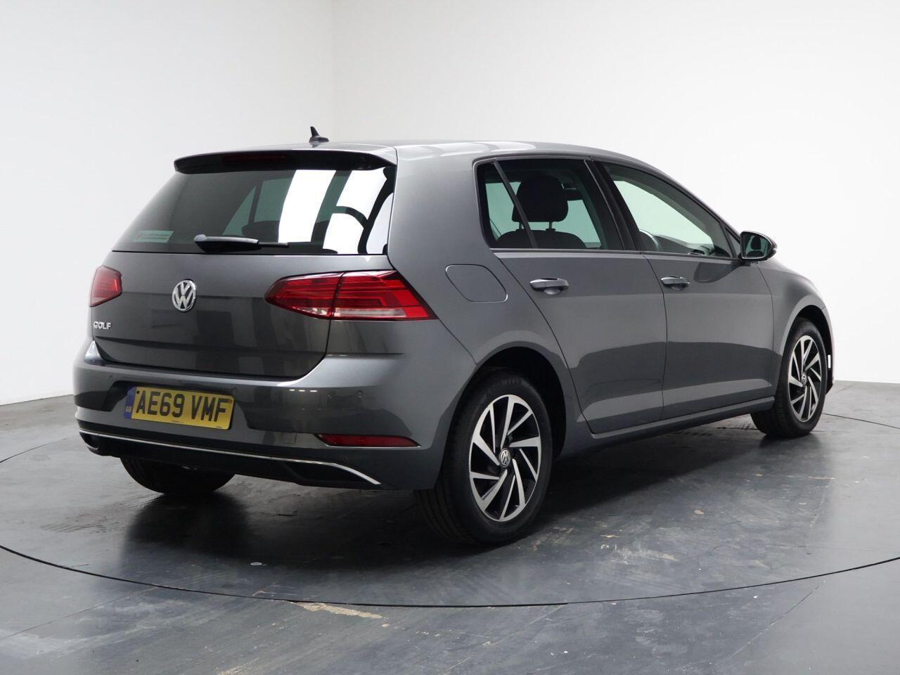 Volkswagen Golf - Image 12