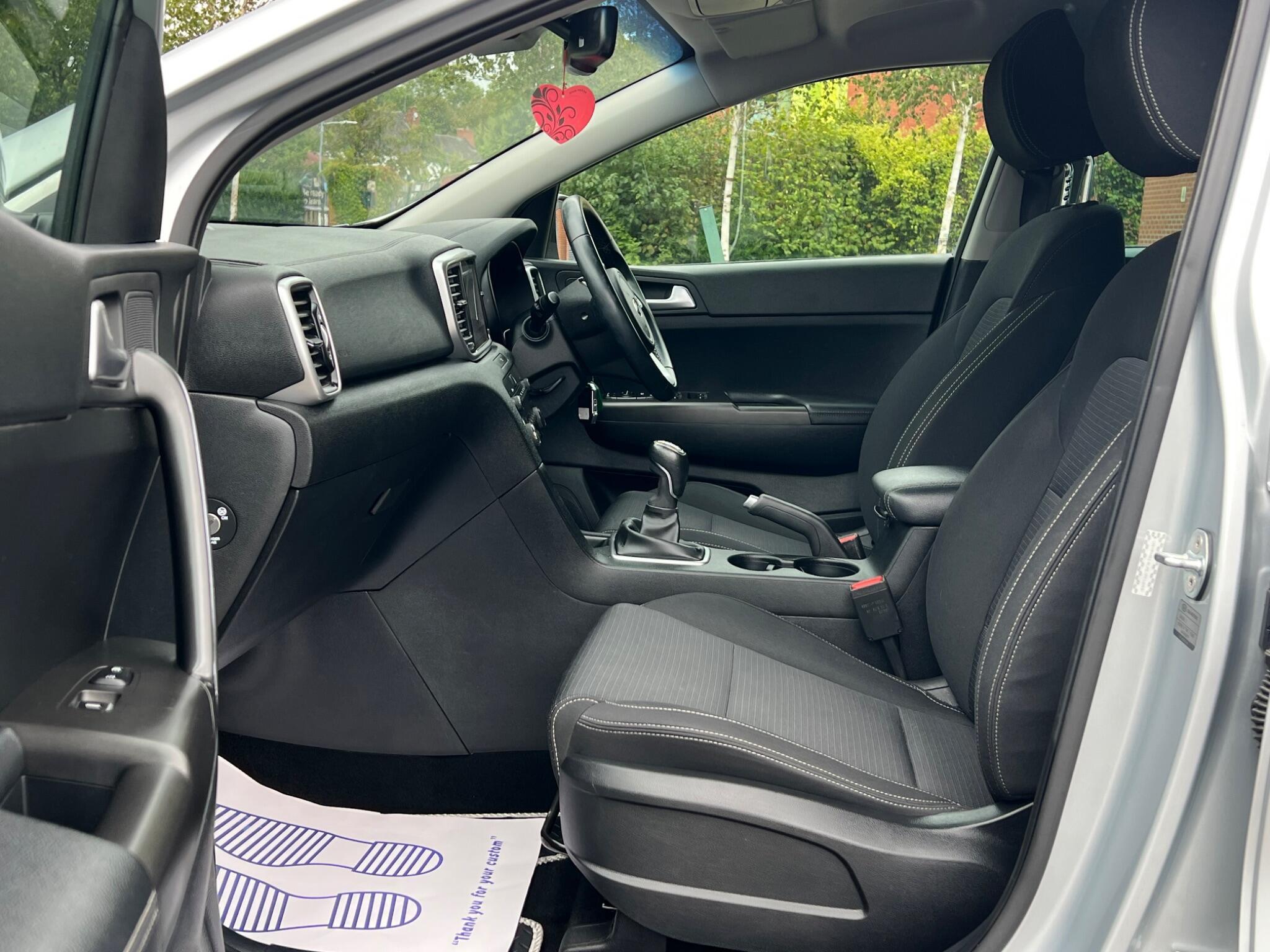 Kia Sportage - Image 11