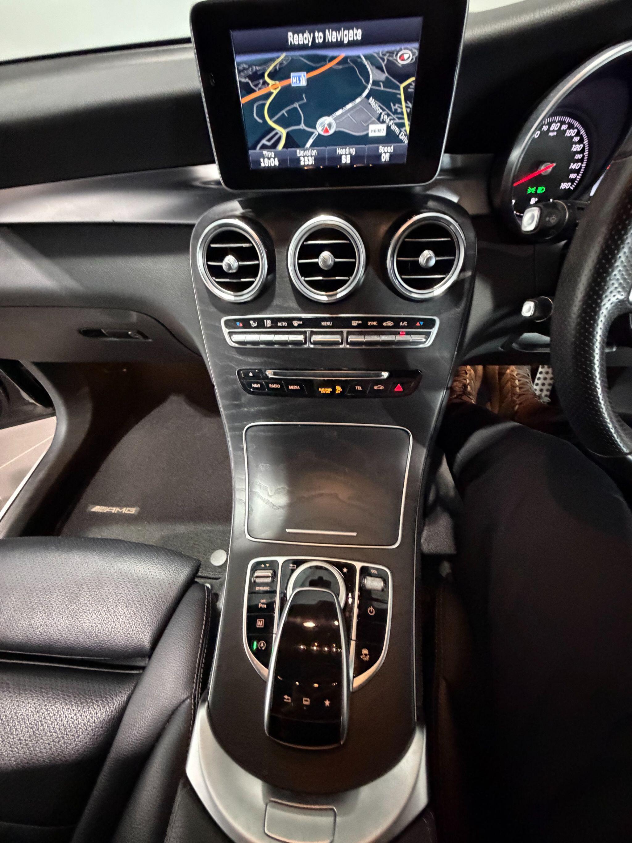Mercedes GLC - Image 14